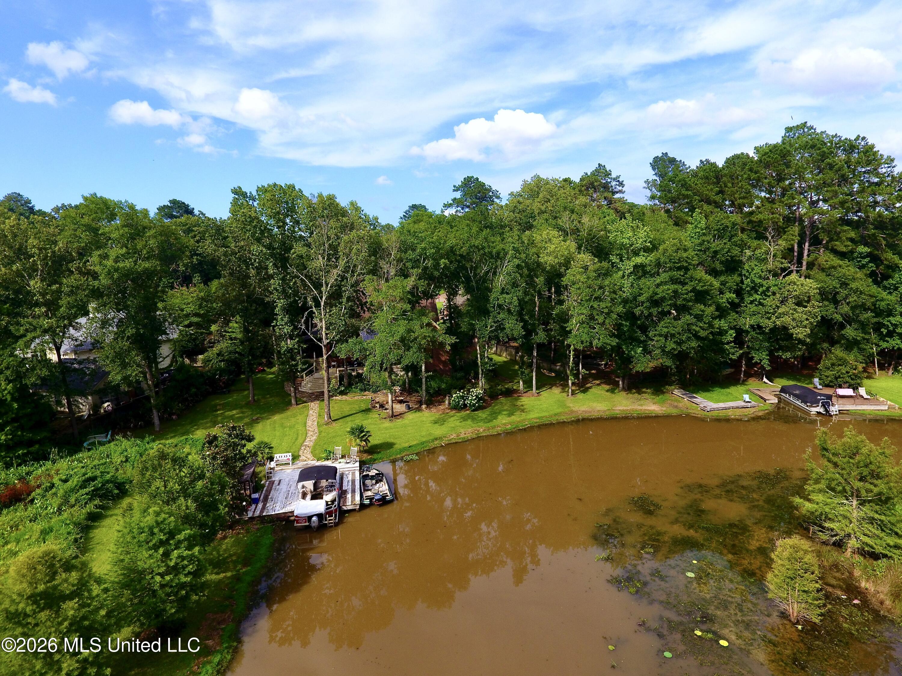 1109 Foxpoint Property Photo 76