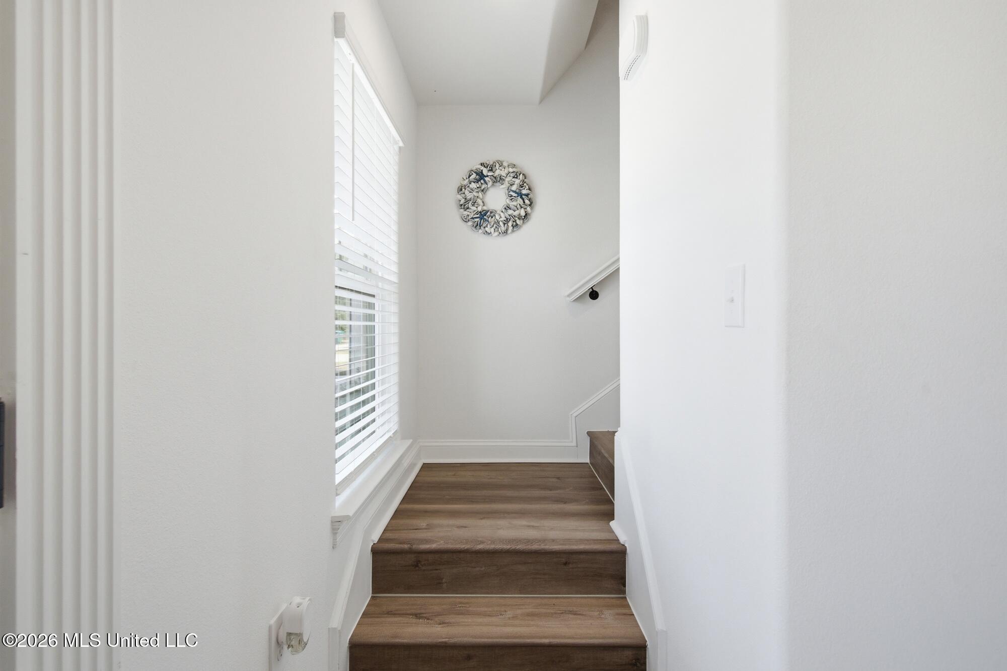 310 Meadows Lane Property Photo 14
