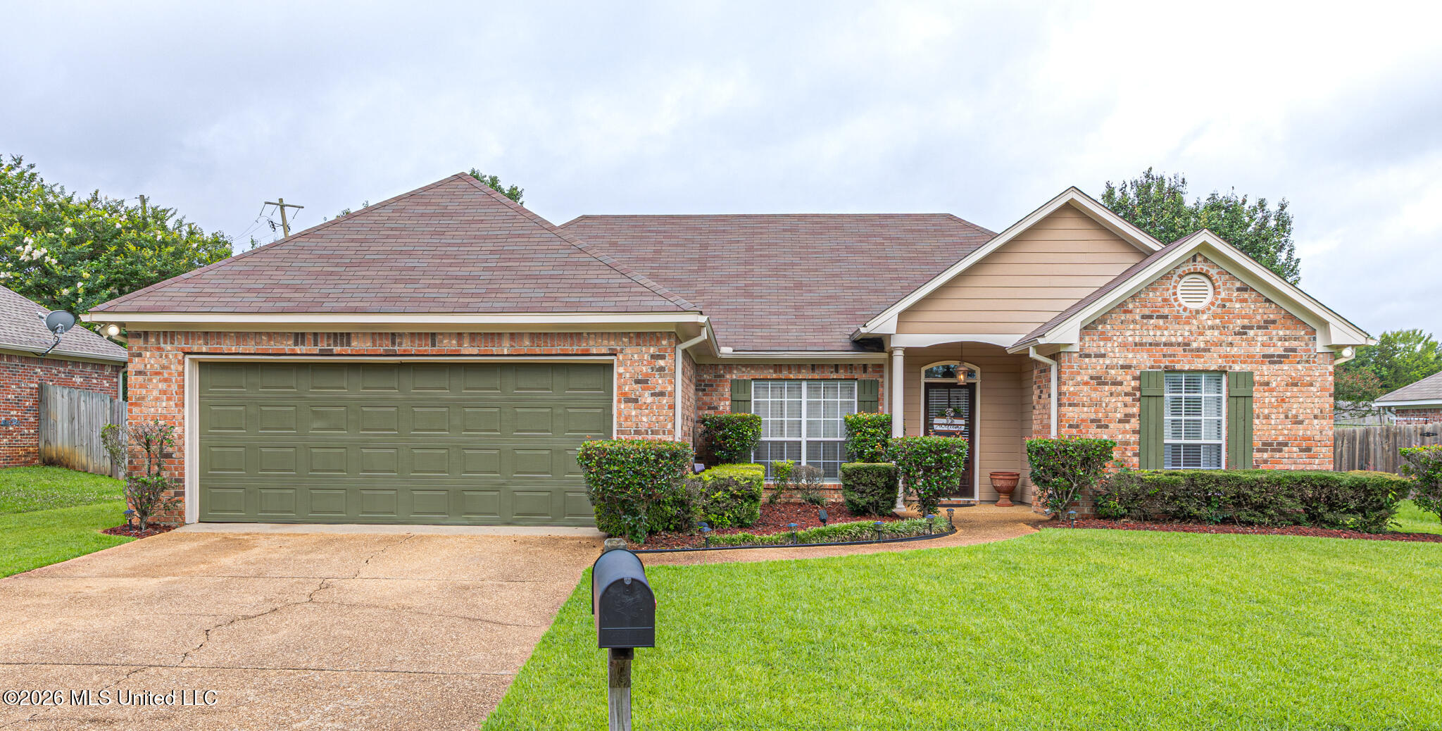 117 Southwood Drive Property Photo 1