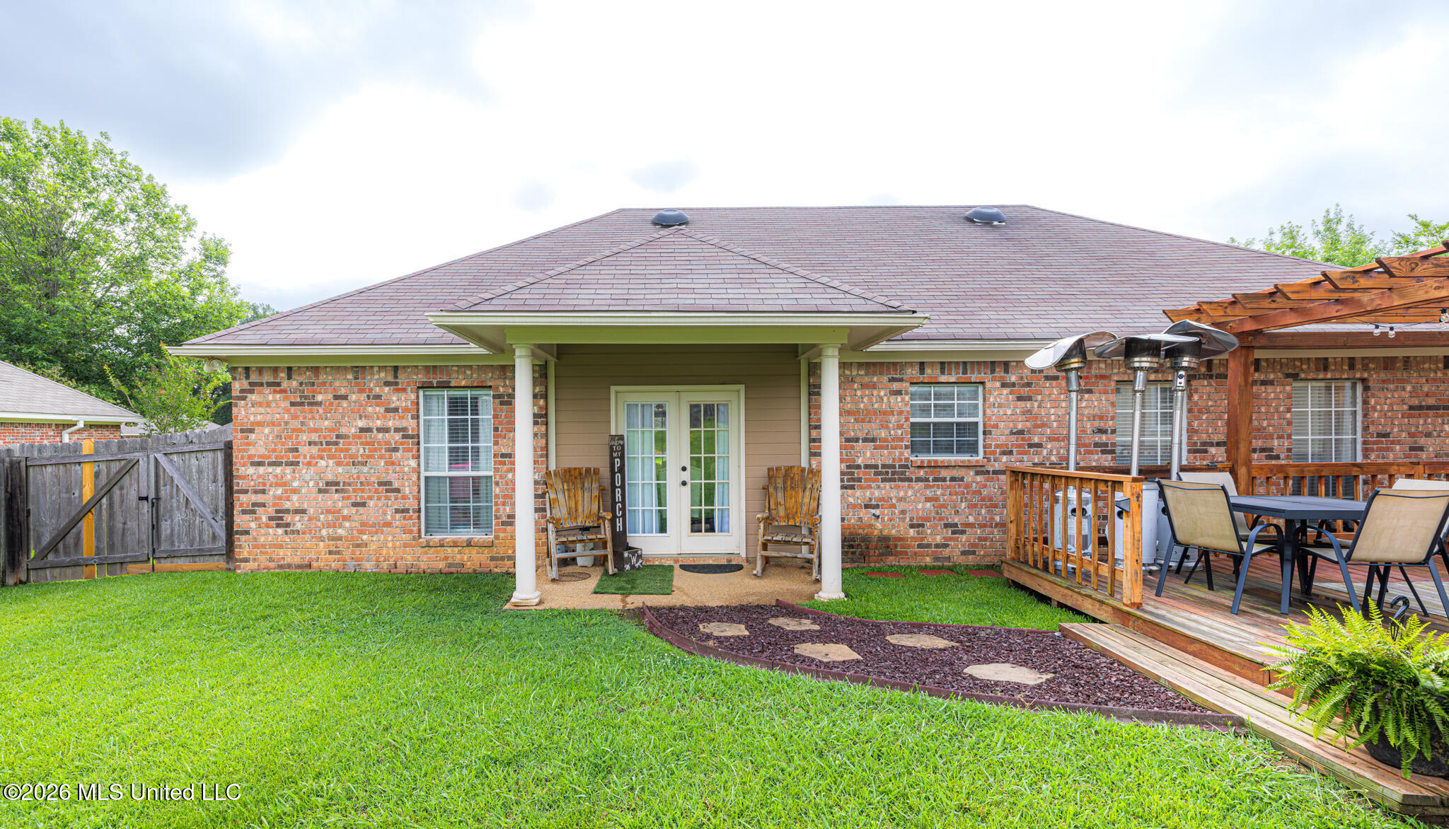 117 Southwood Drive Property Photo 6