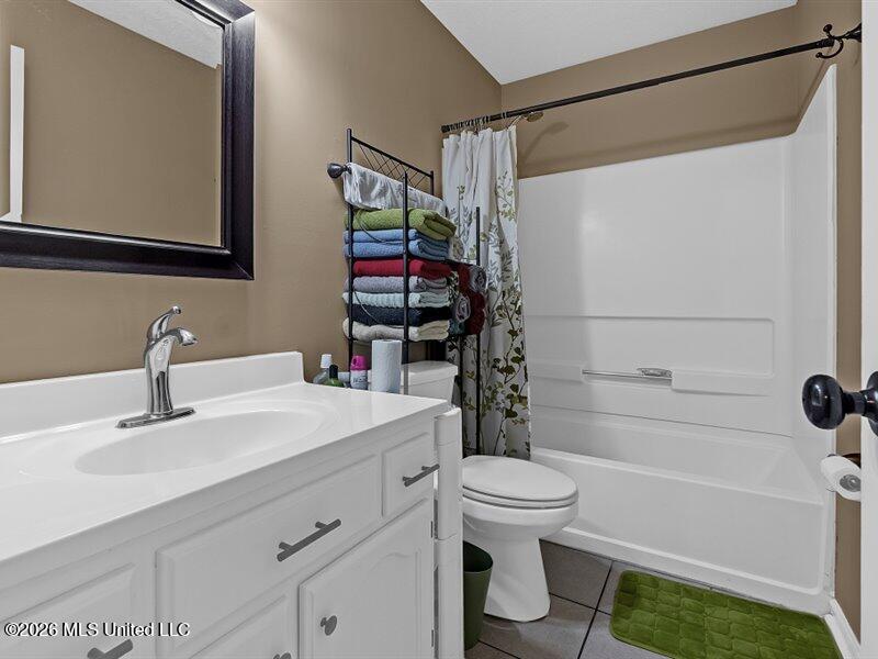 4103 Meadow Creek Drive Property Photo 15