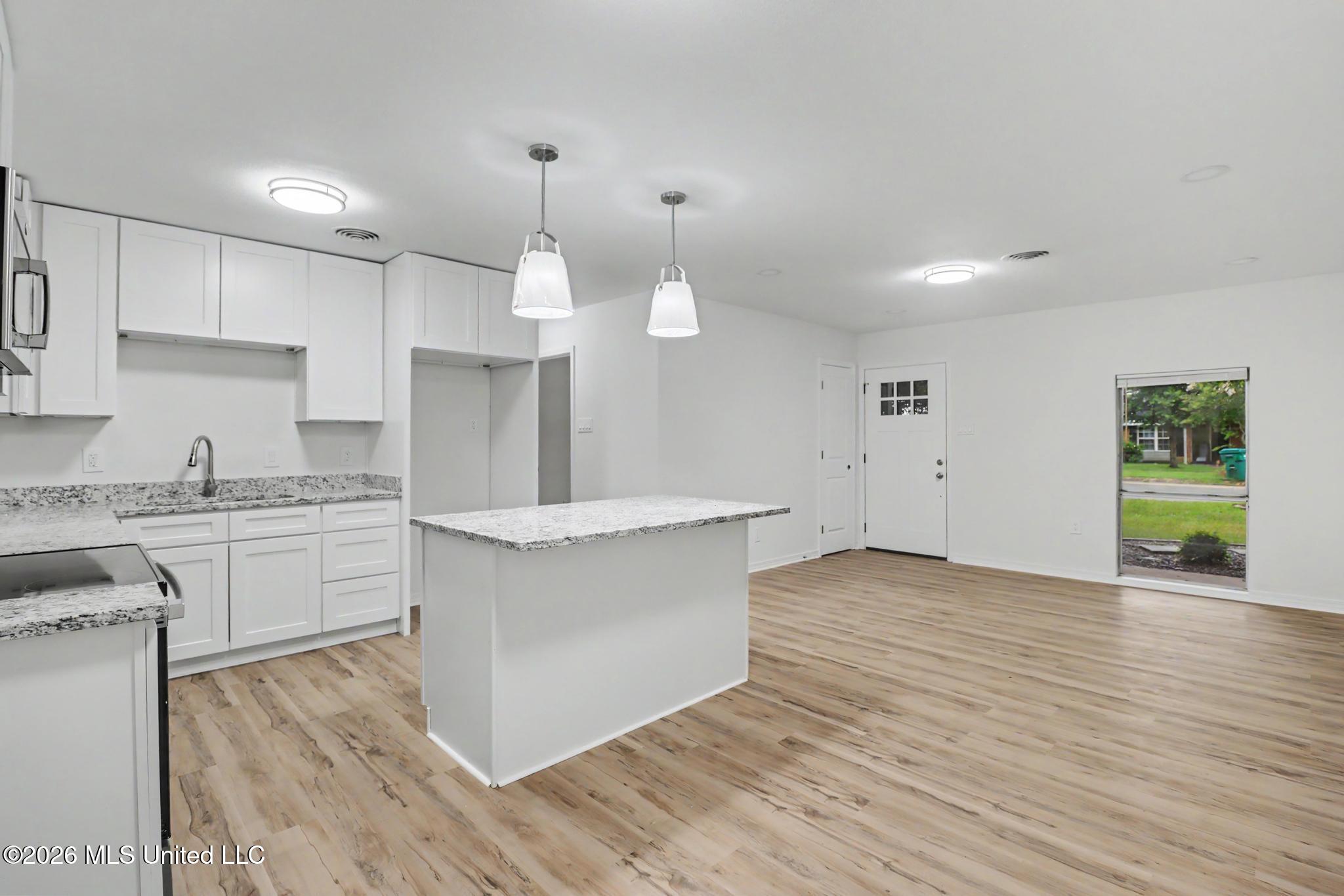 11433 Klein Road Property Photo 2