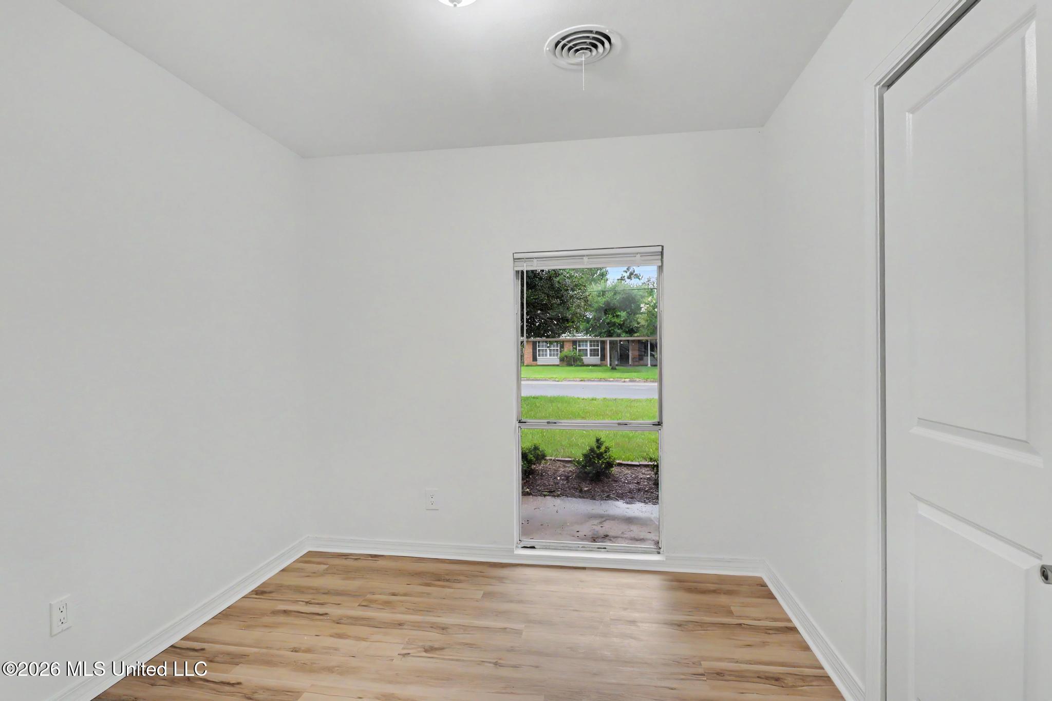 11433 Klein Road Property Photo 13