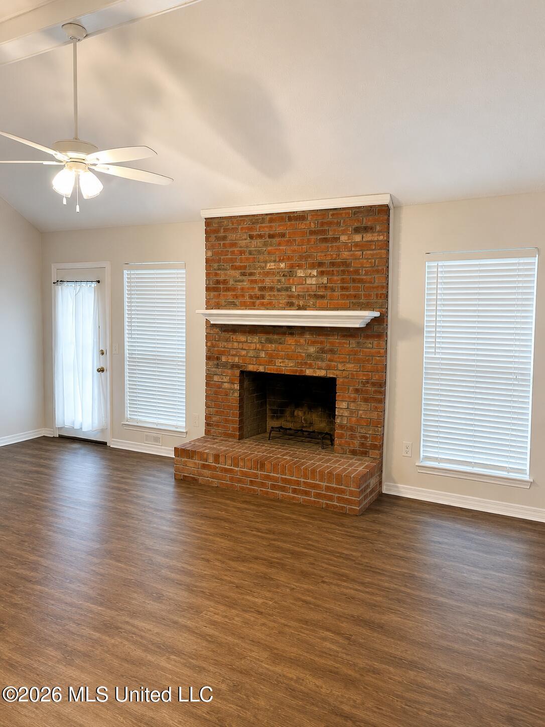 517 E Olympic Drive Property Photo 3