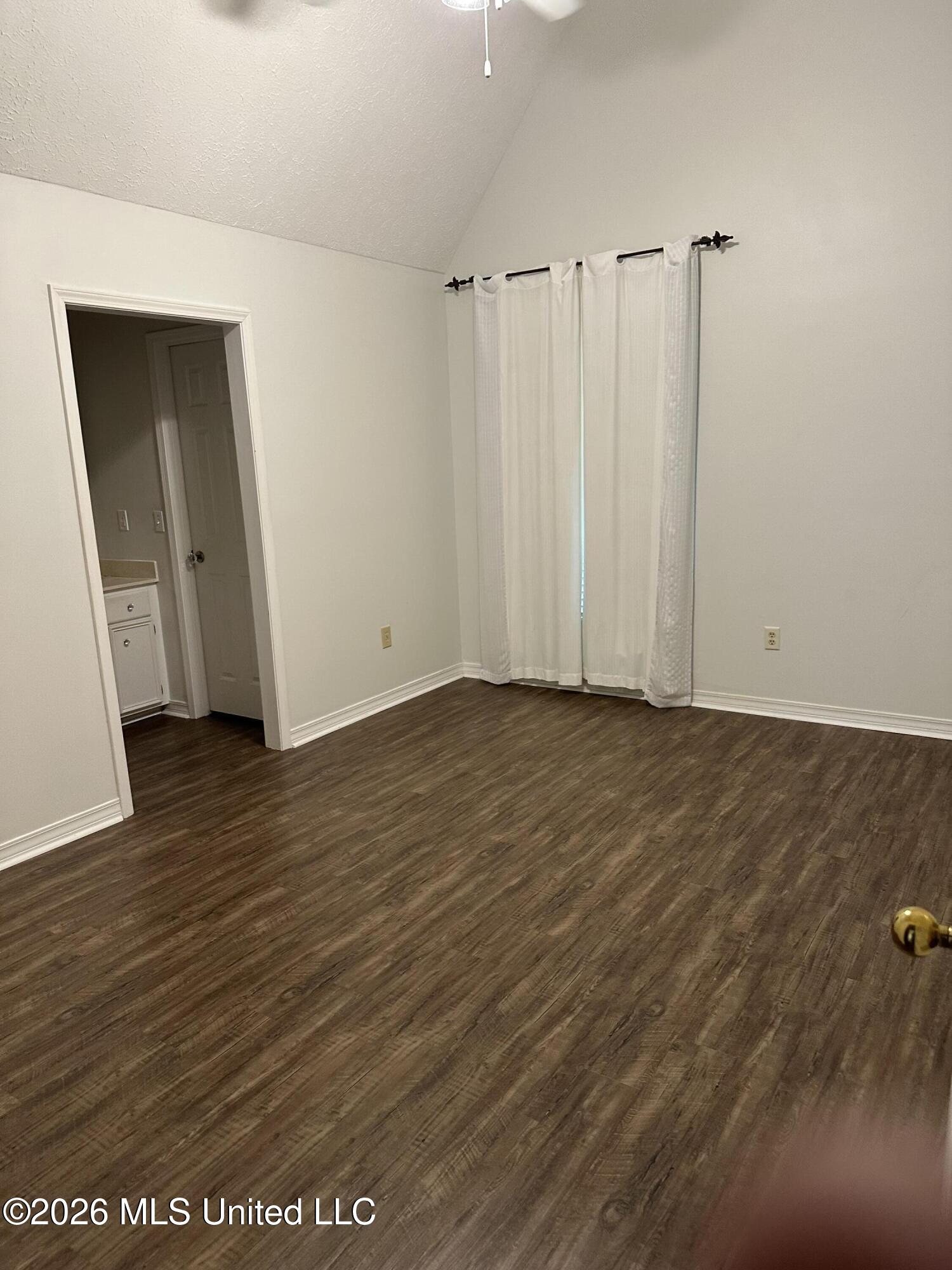 517 E Olympic Drive Property Photo 17