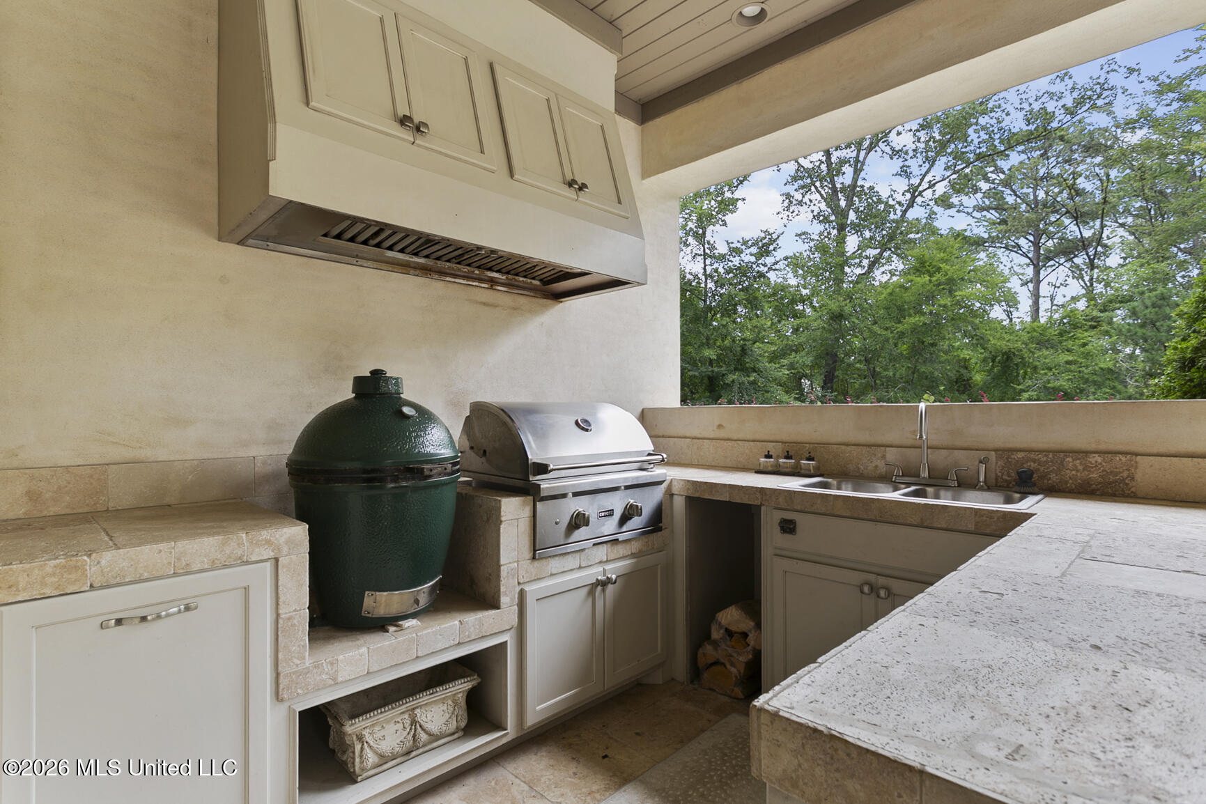 918 Montrose Drive Property Photo 62