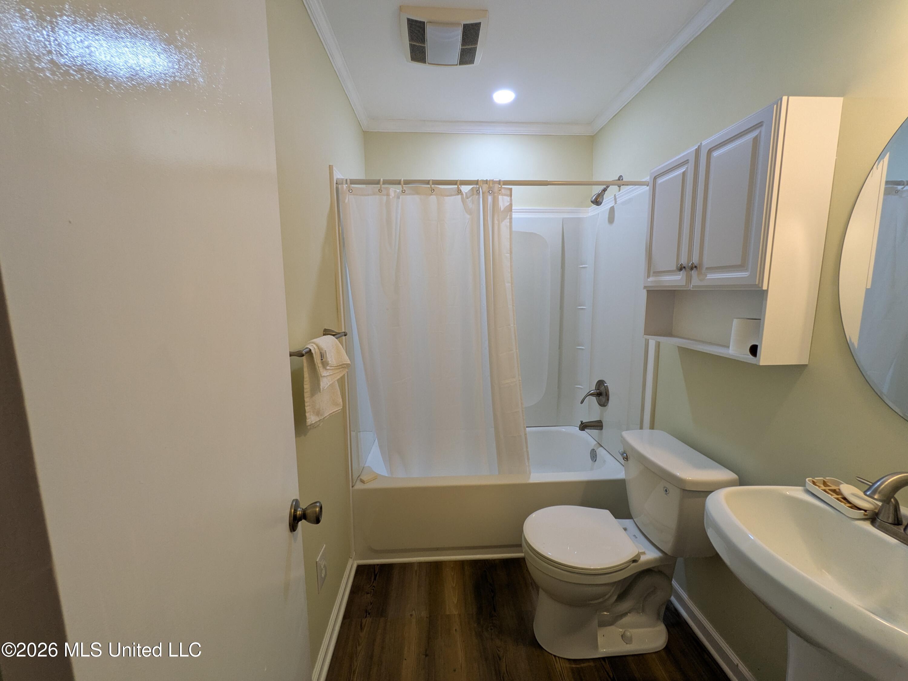 1253 24th Street Property Photo 11