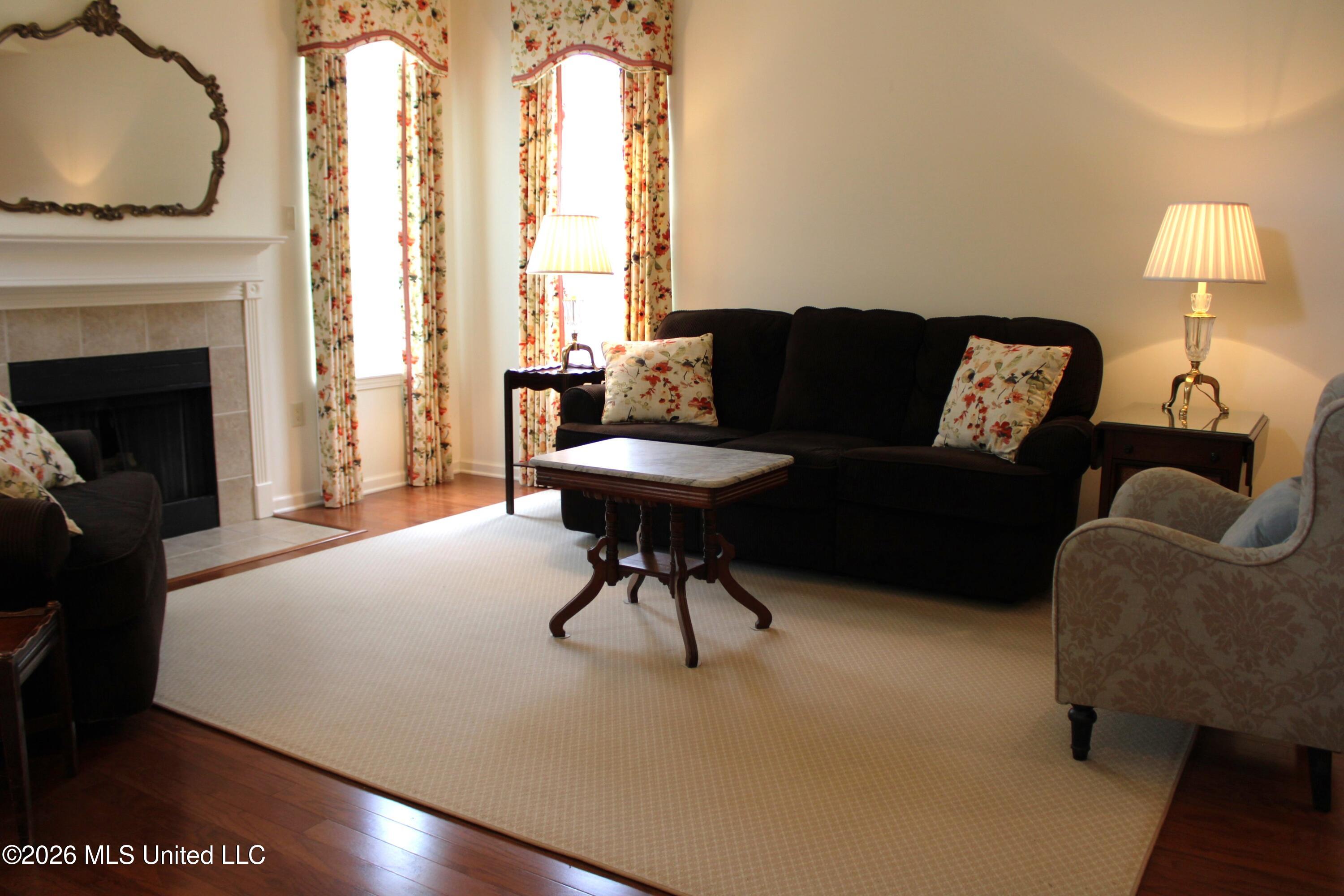 8817 Parkview Oaks Circle Property Photo 7