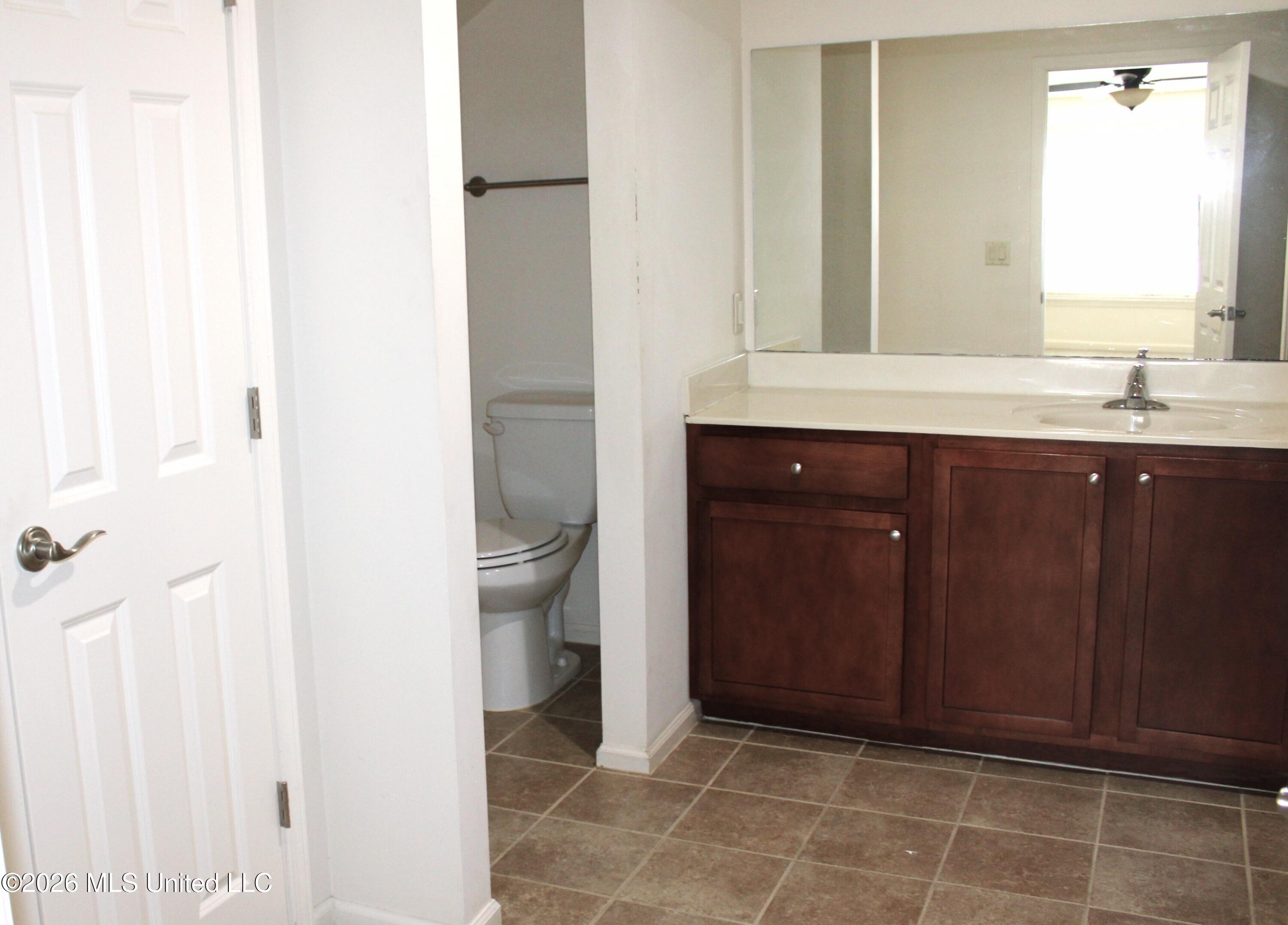 8817 Parkview Oaks Circle Property Photo 28