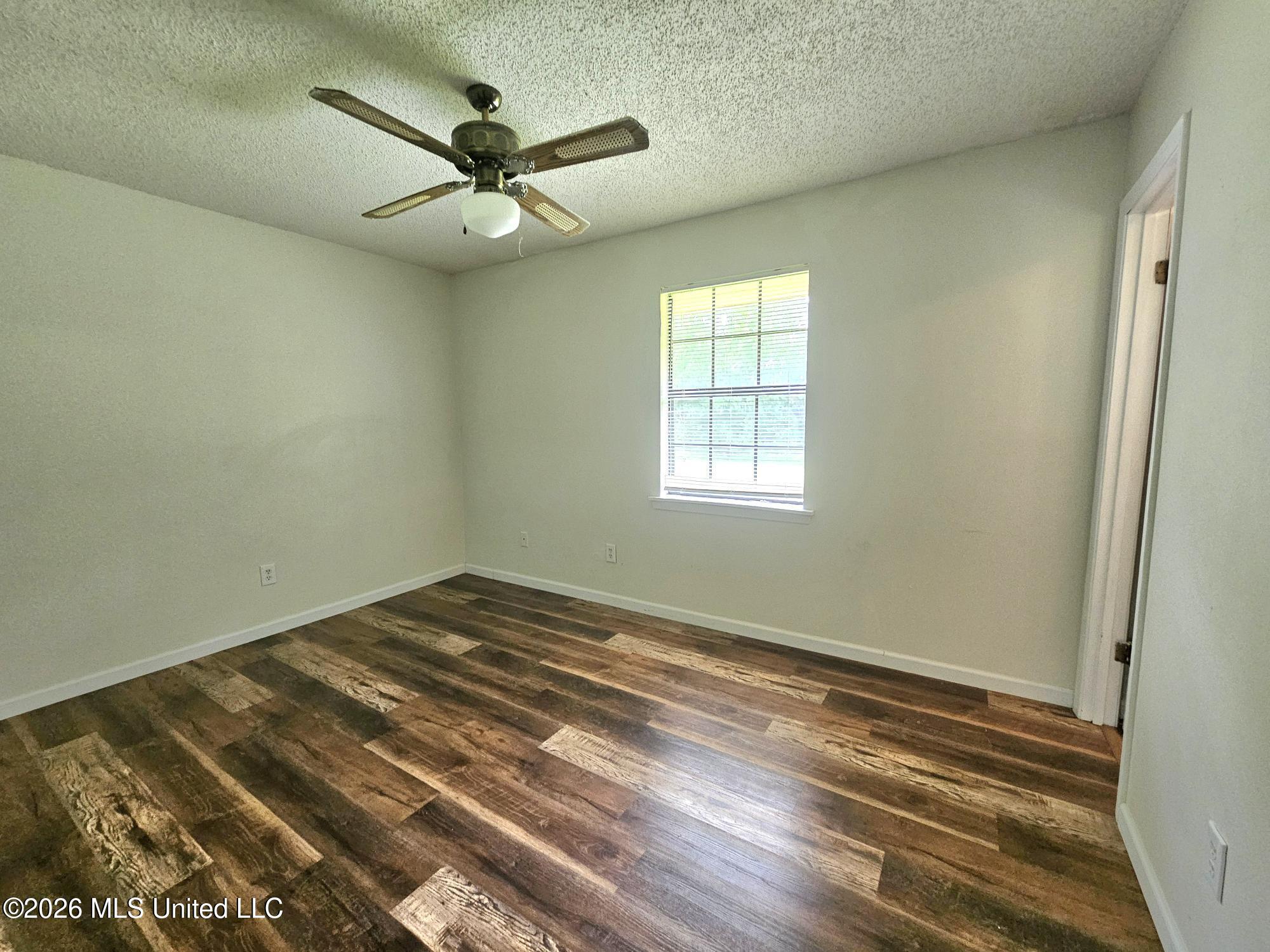 530 Easterbrook Street Property Photo 9