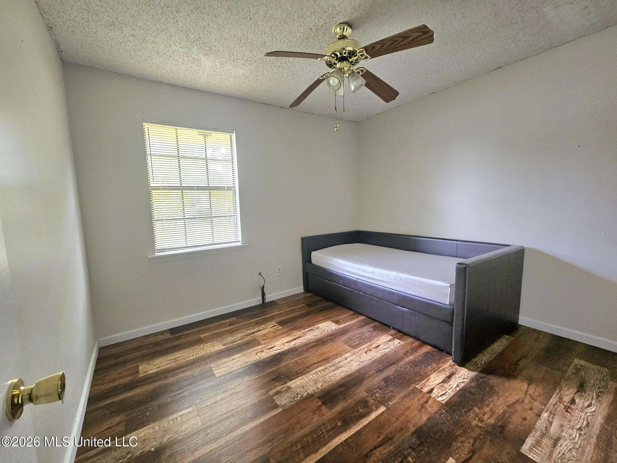 530 Easterbrook Street Property Photo 11
