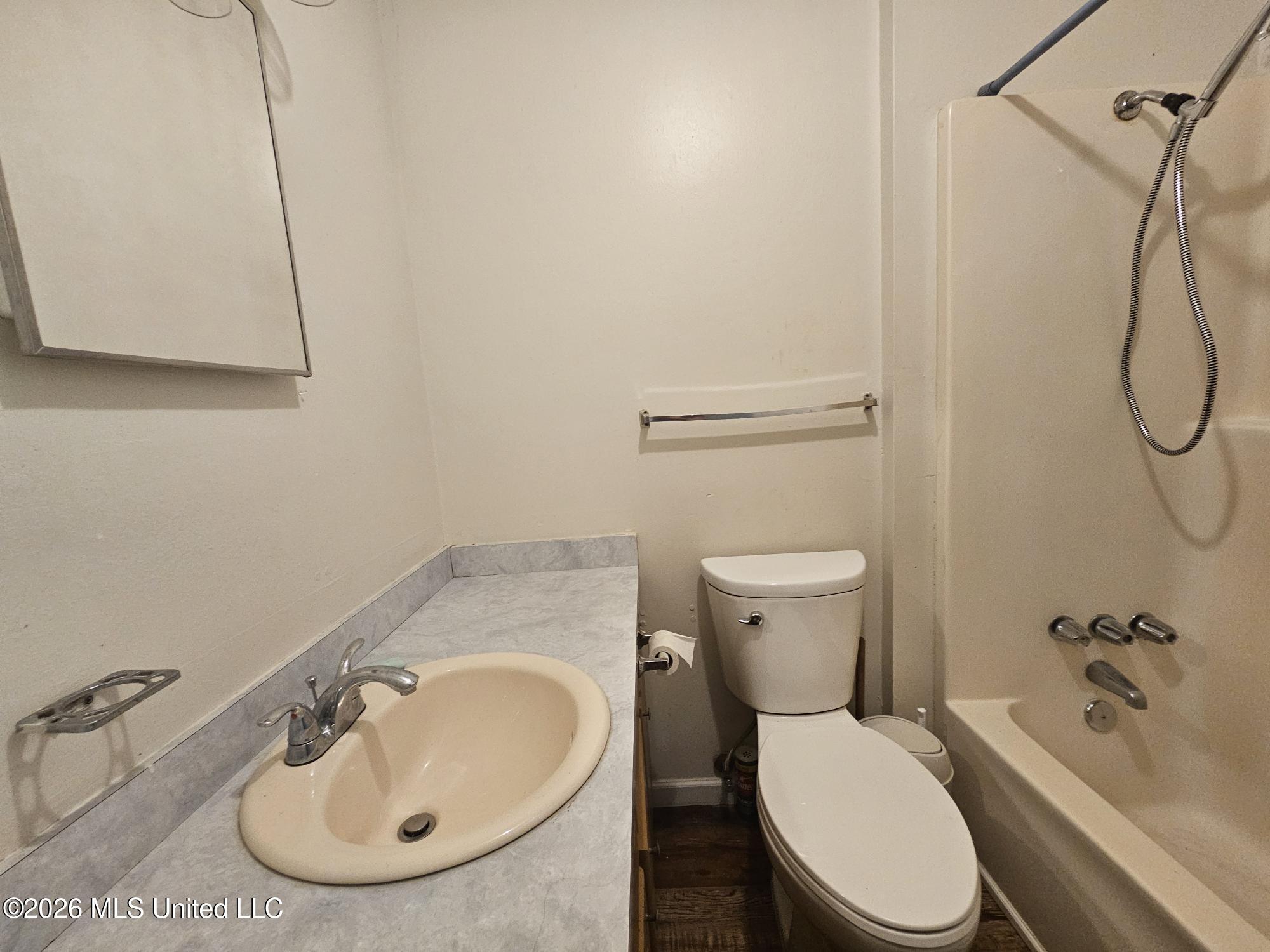 530 Easterbrook Street Property Photo 14