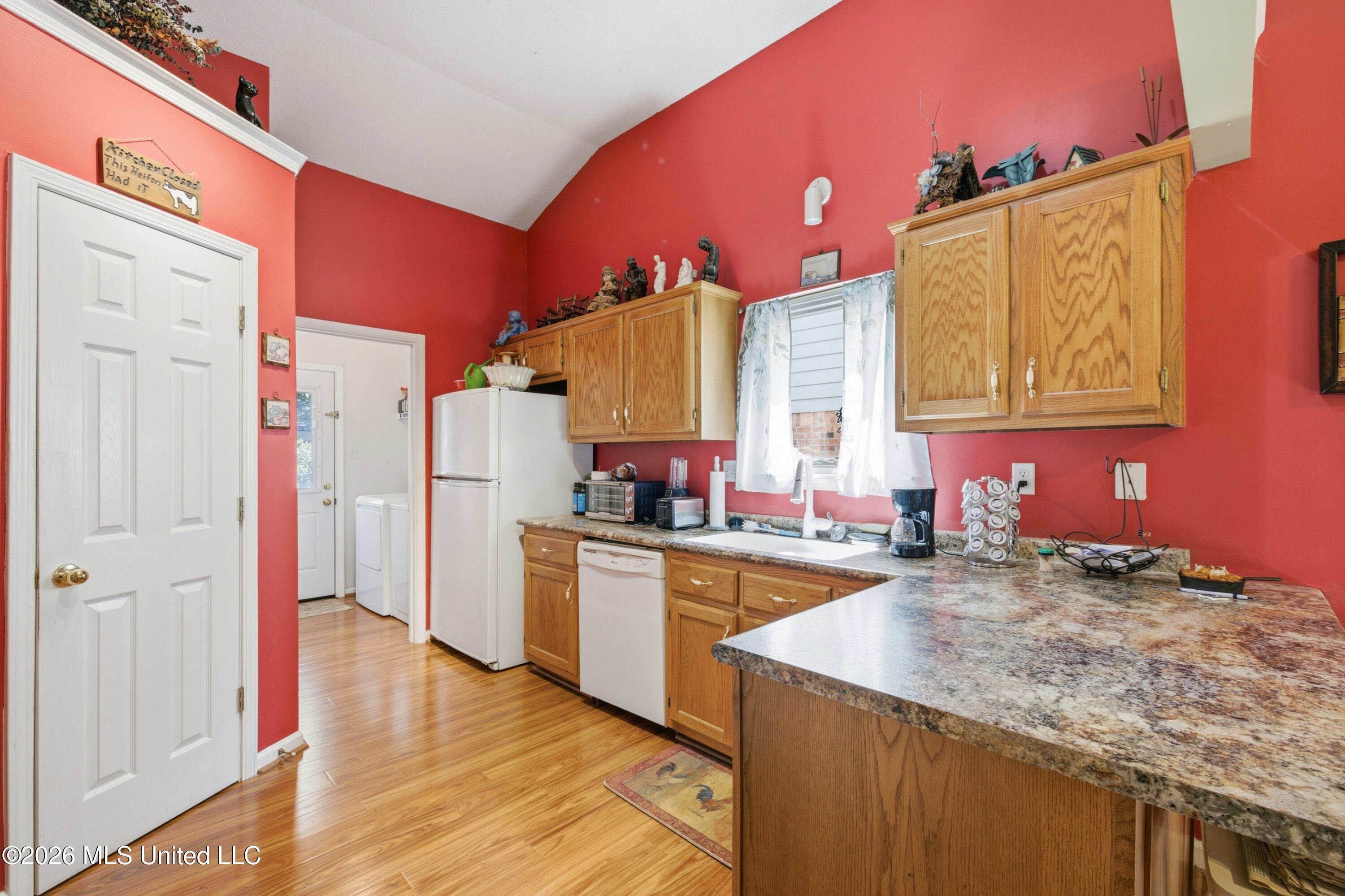 907 Mcgowan Drive Property Photo 10