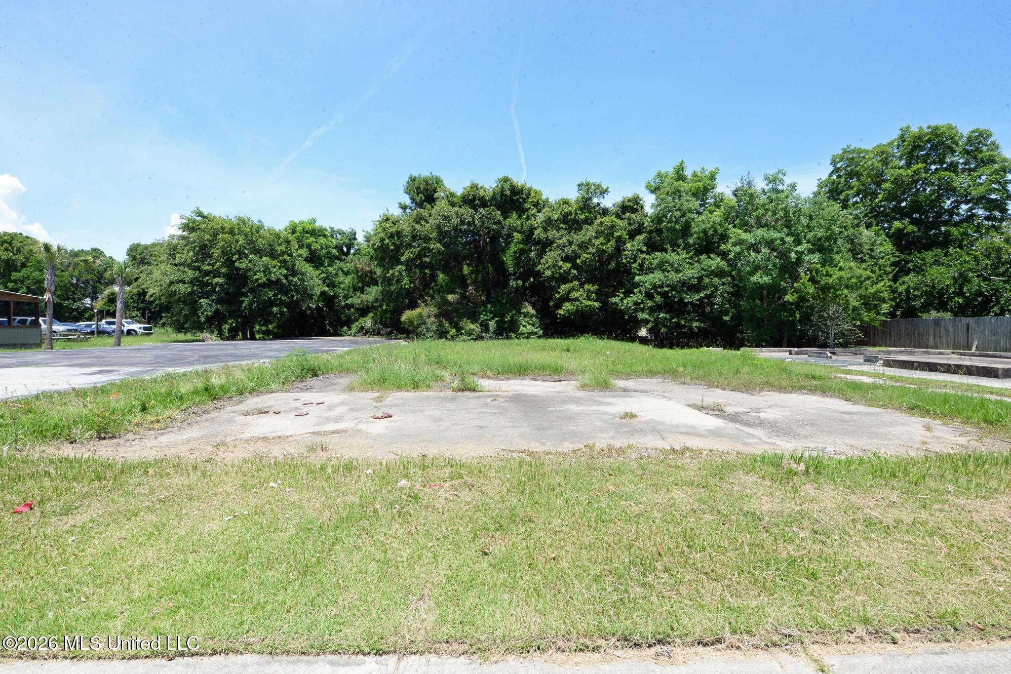 304 Coleman Avenue Property Photo 14