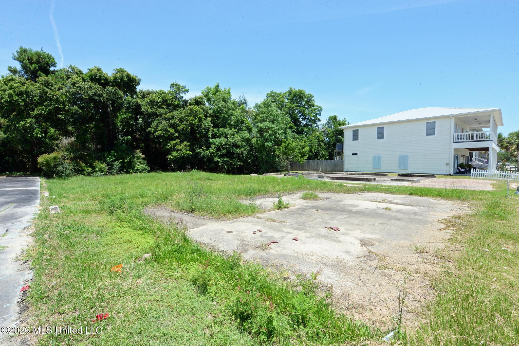 304 Coleman Avenue Property Photo 15