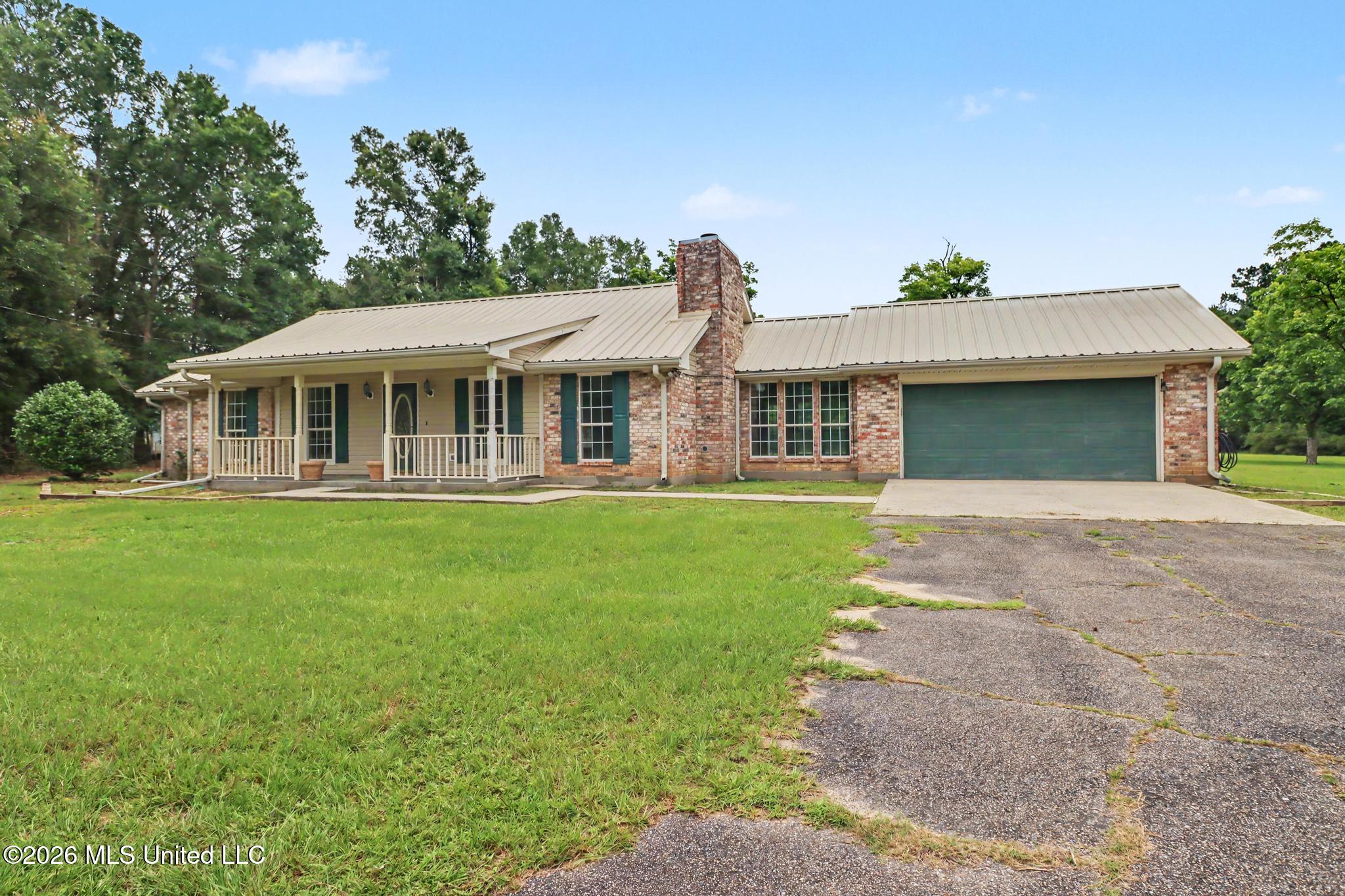 256 Morgan Seal Road Property Photo 2