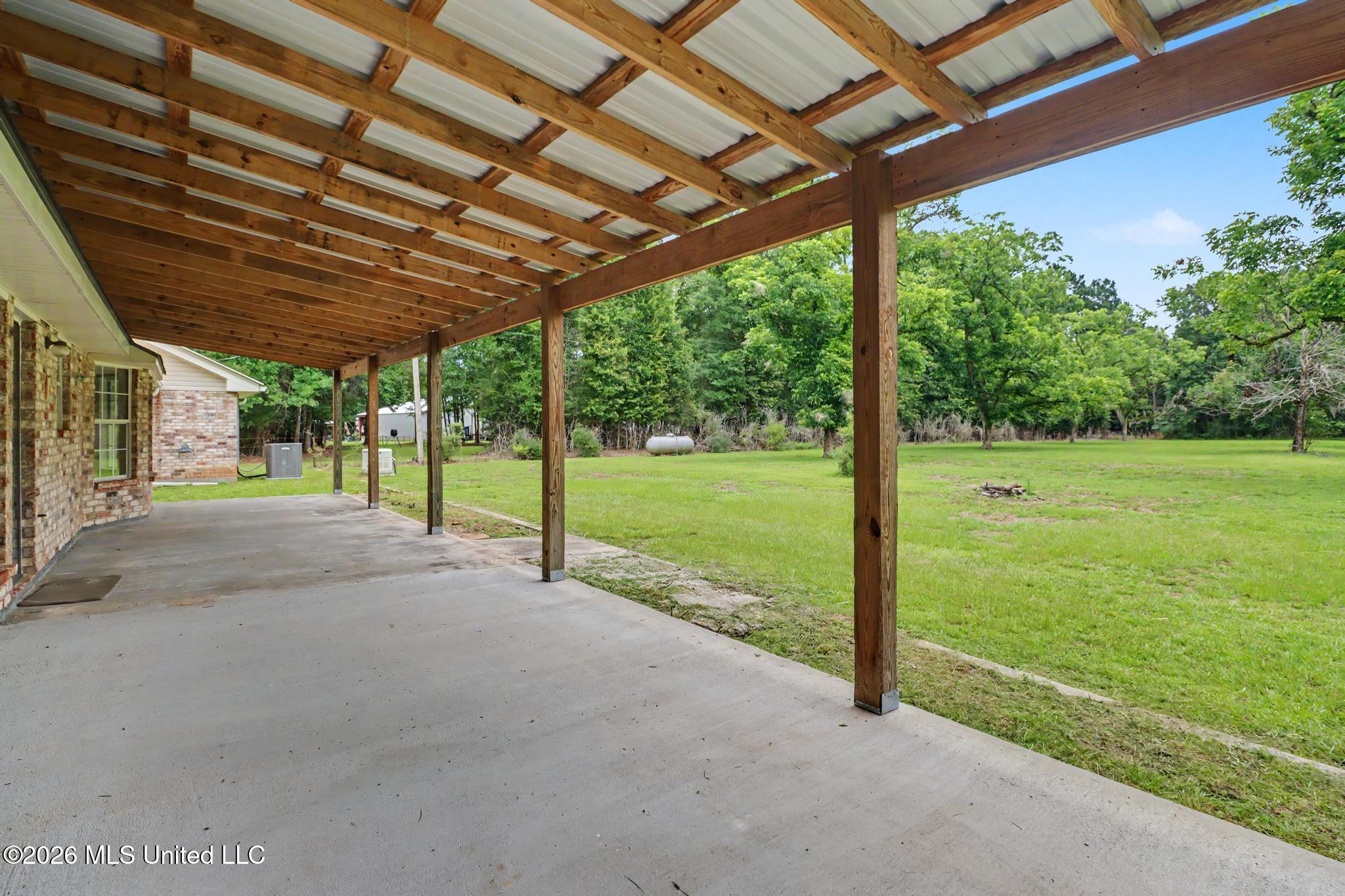 256 Morgan Seal Road Property Photo 4