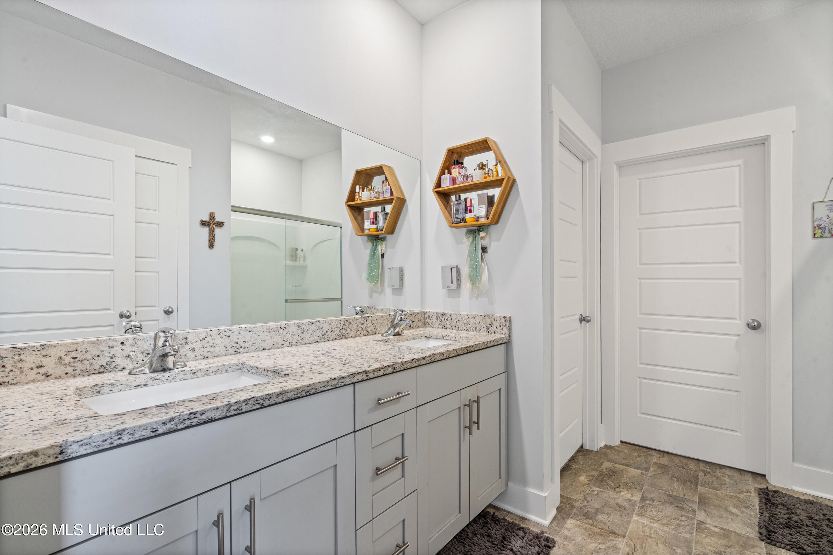 2091 Hyacinth Lane Property Photo 16