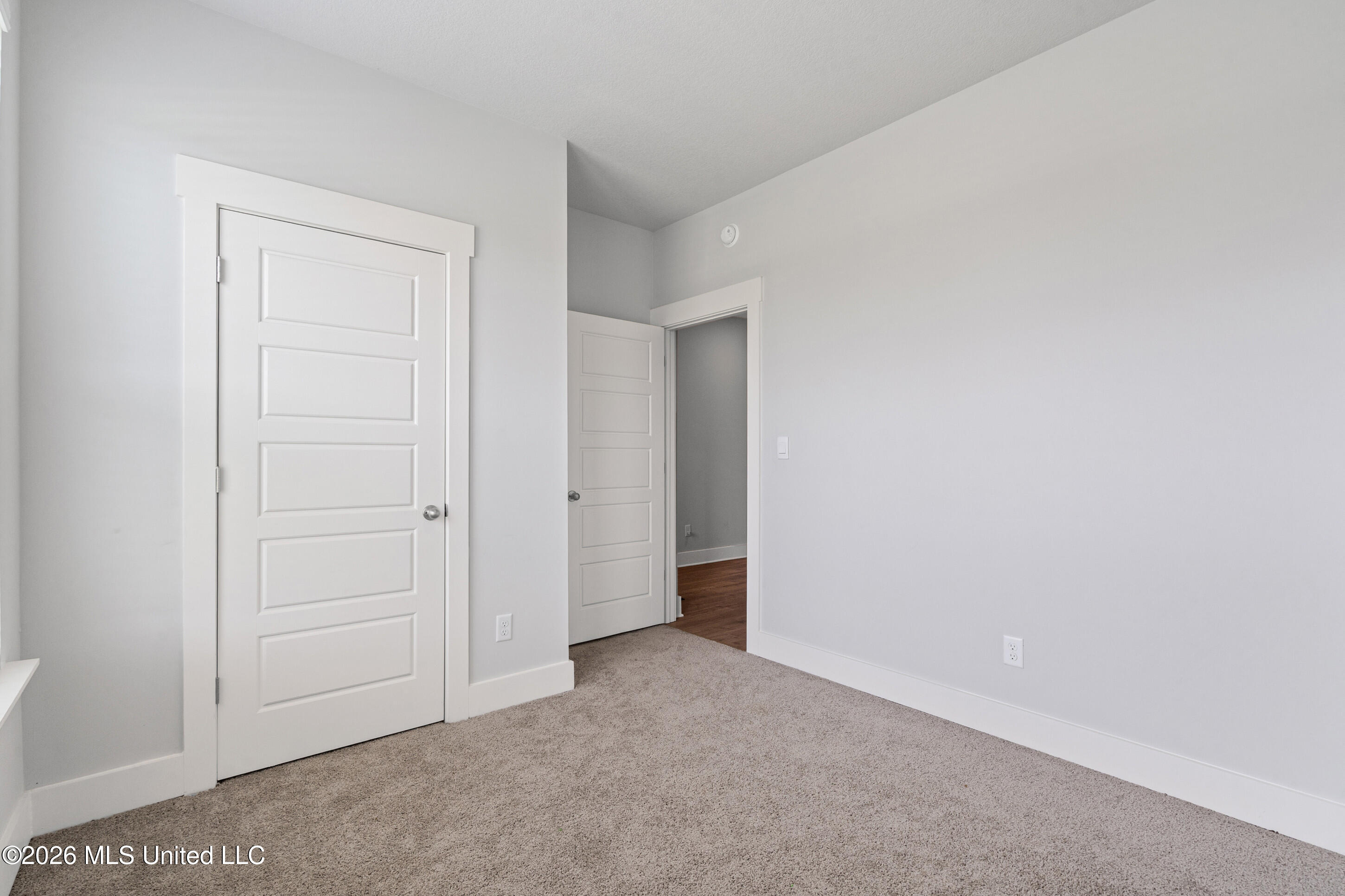 2091 Hyacinth Lane Property Photo 18