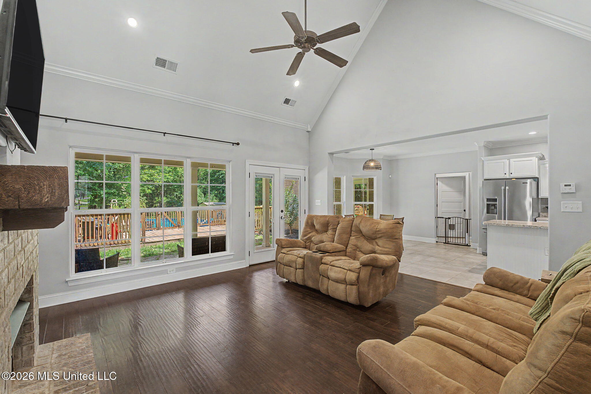 11184 Mosby Lane Property Photo 6