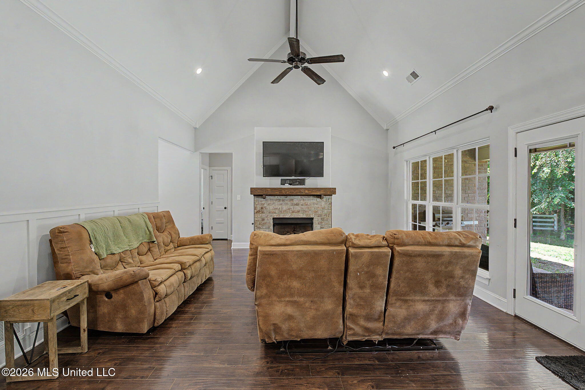 11184 Mosby Lane Property Photo 8