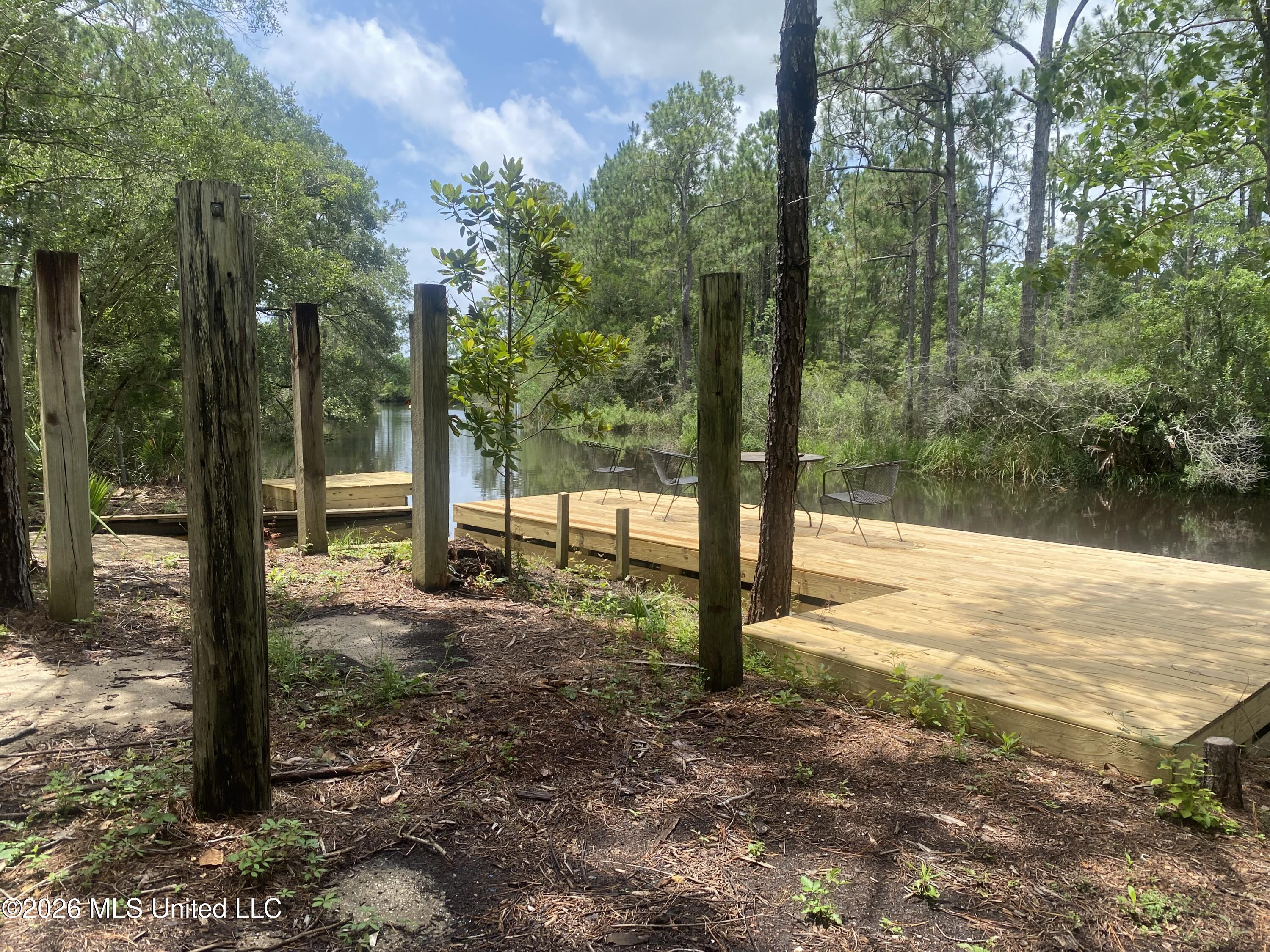 10063 River Drive Property Photo 4