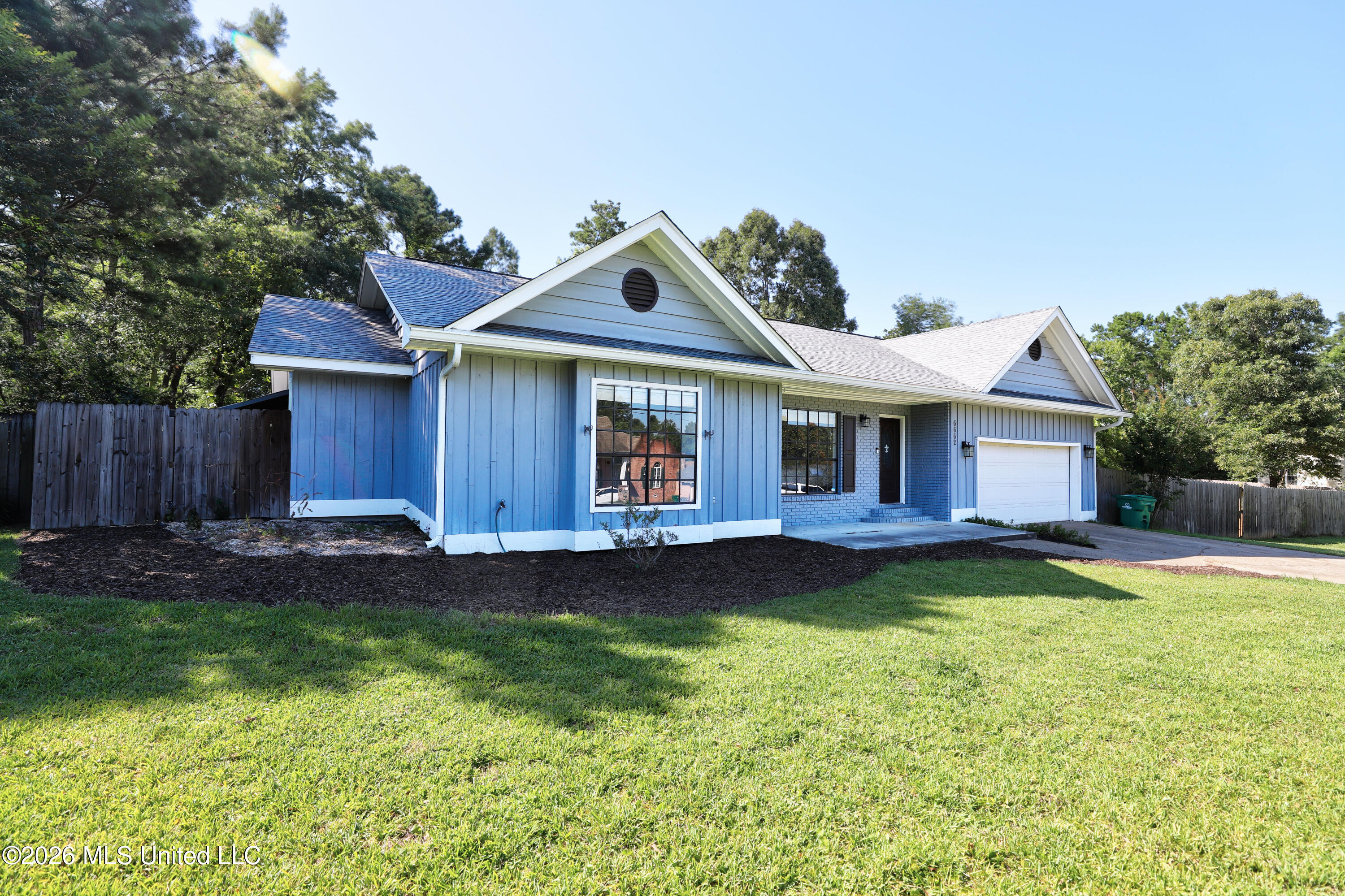 6662 Ahekolo Circle Property Photo 2