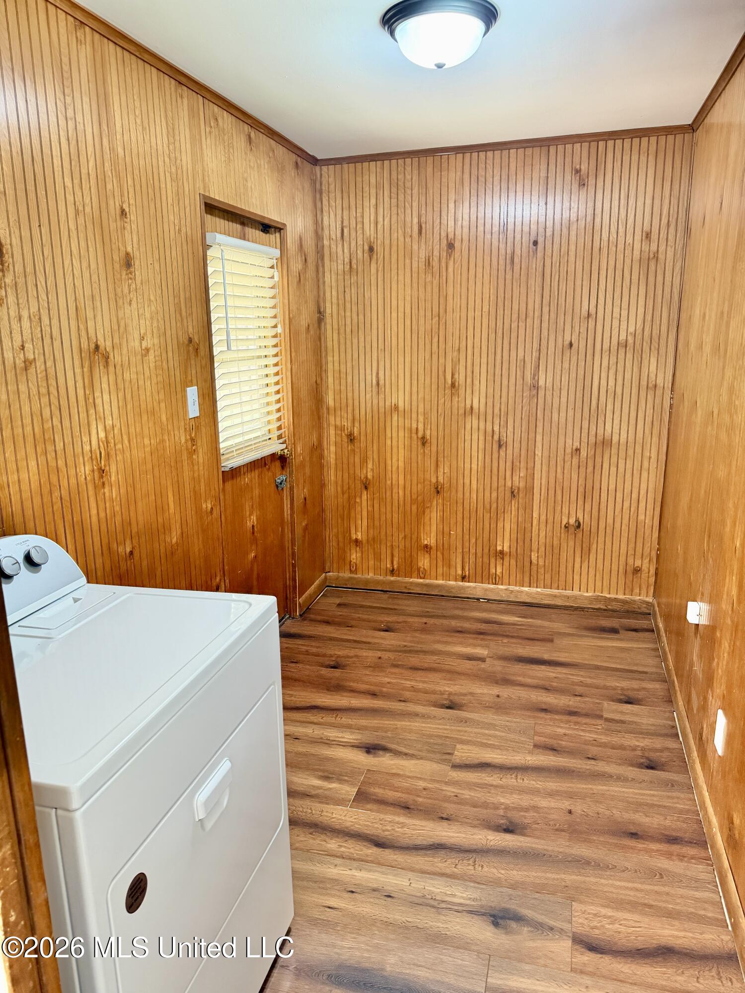 442 Hillbrook Drive Property Photo 7
