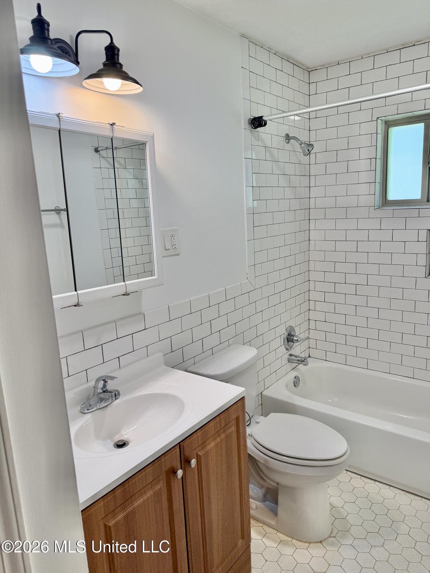 442 Hillbrook Drive Property Photo 16