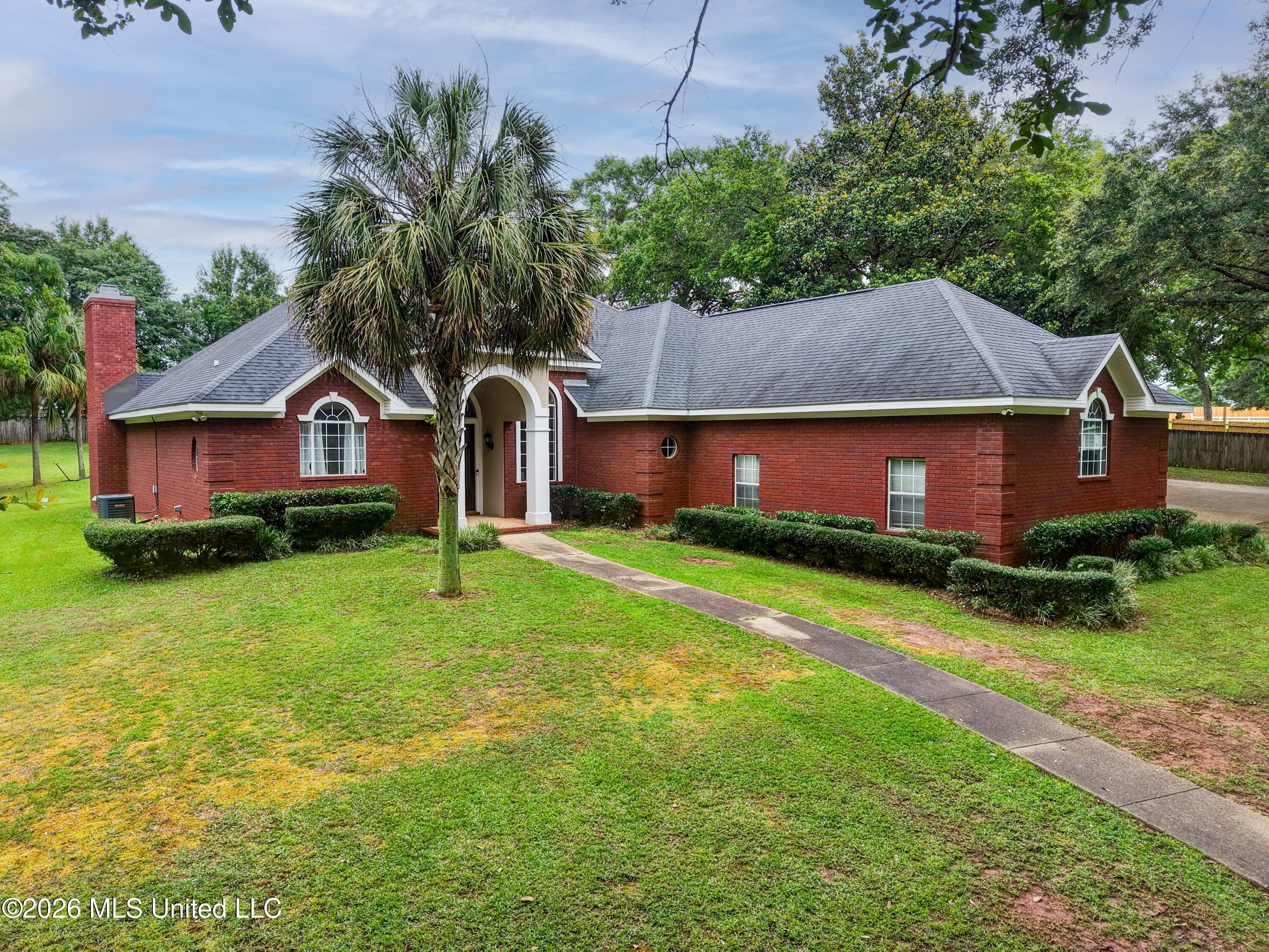10440 S Johnson Road Property Photo 1