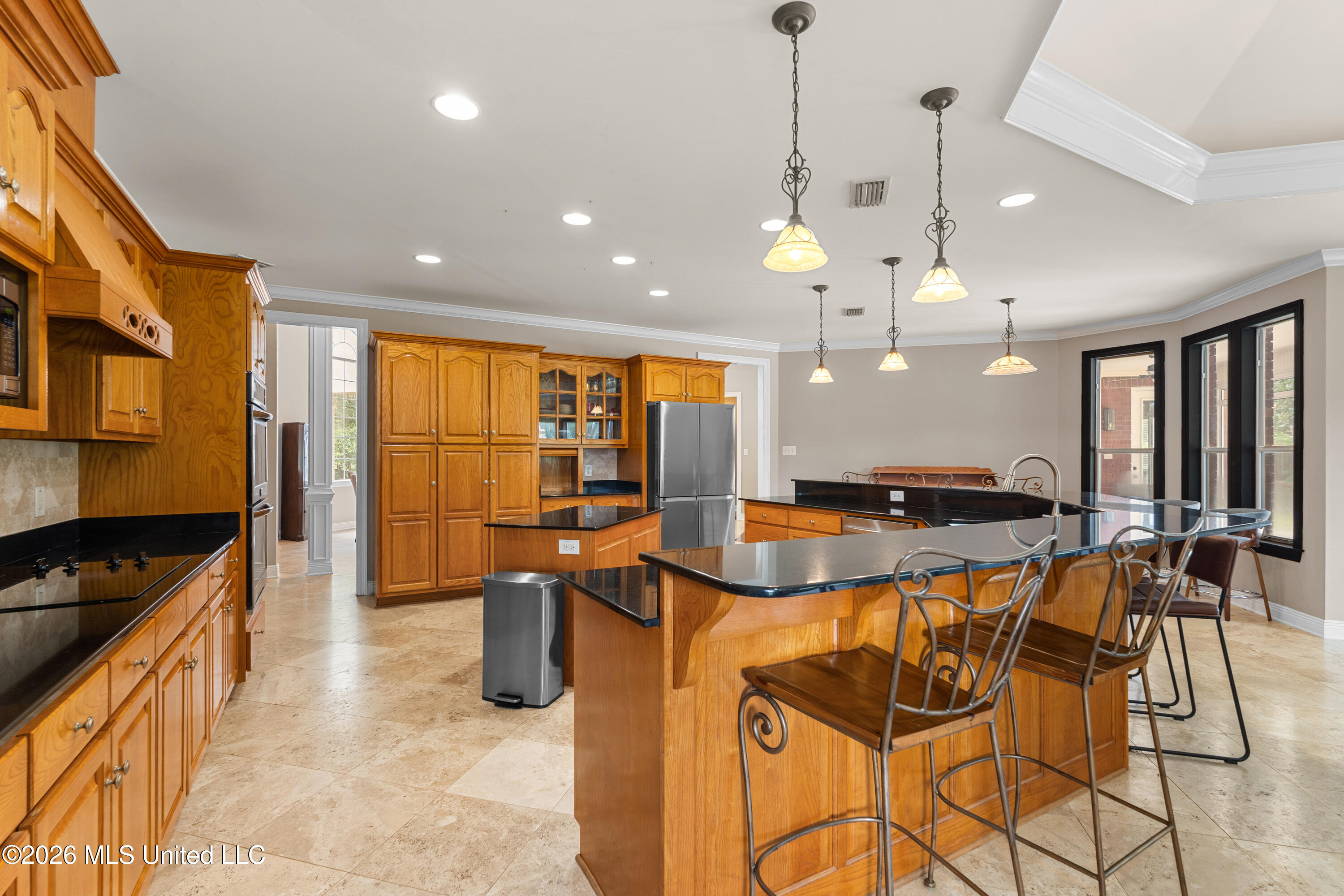 10440 S Johnson Road Property Photo 4