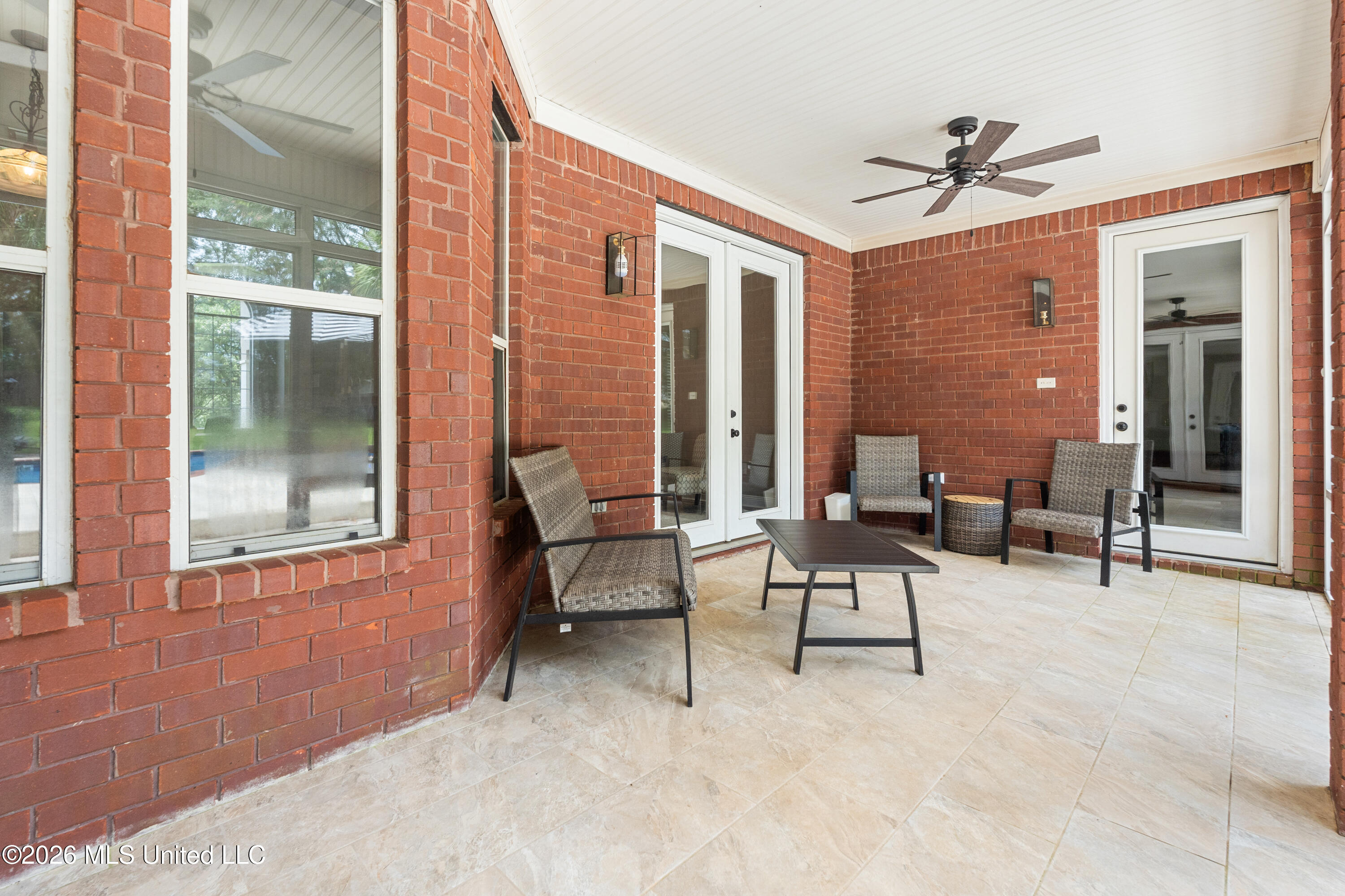 10440 S Johnson Road Property Photo 11