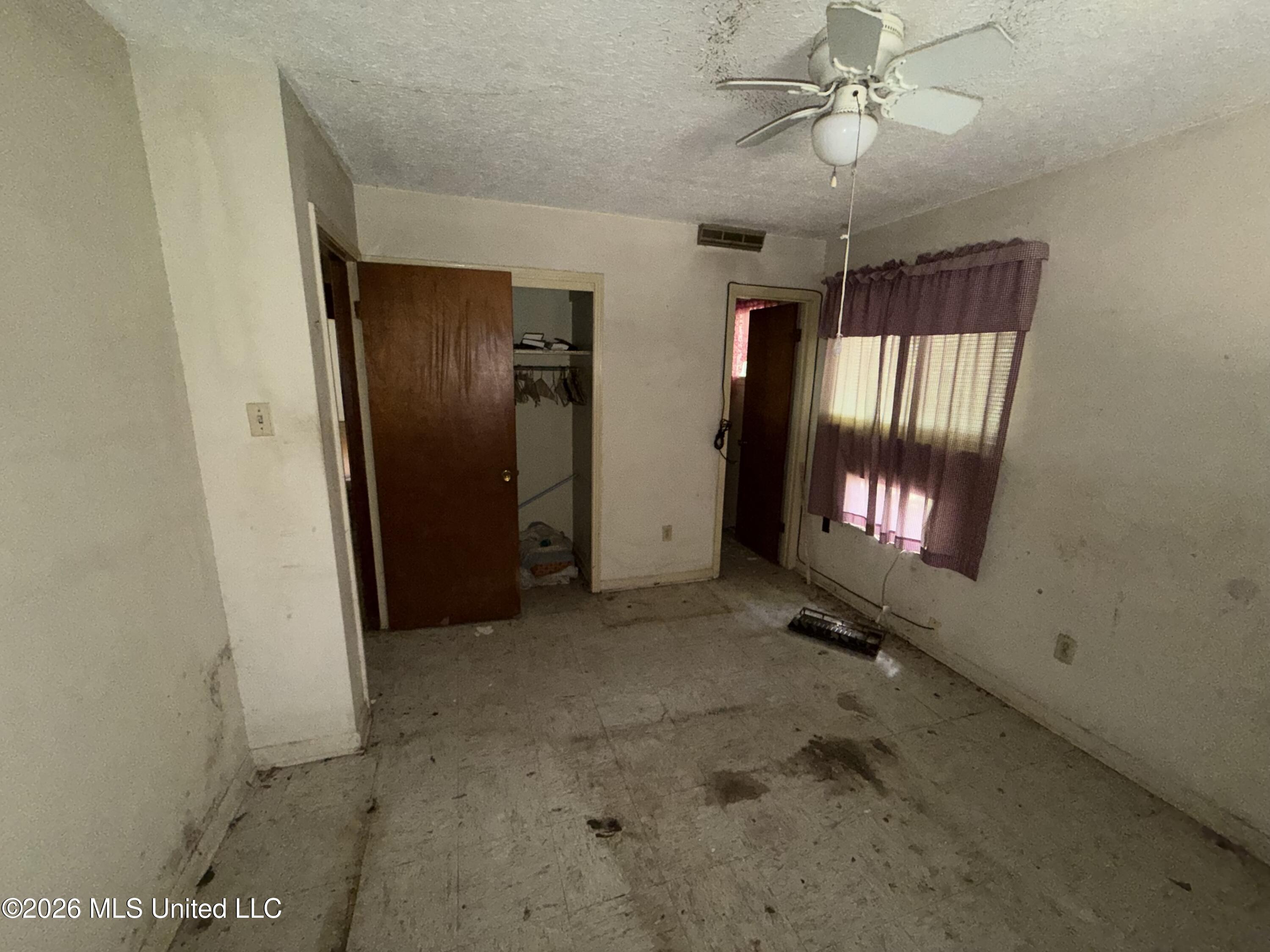 1625 Steen Drive Property Photo 14