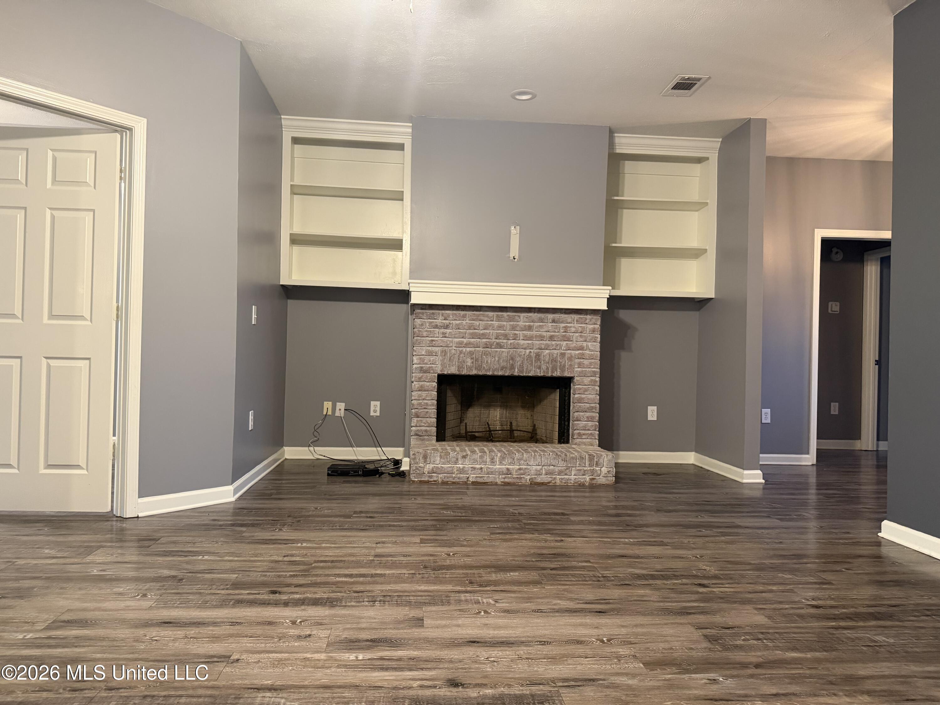 1848 Lincolnshire Boulevard Property Photo 8