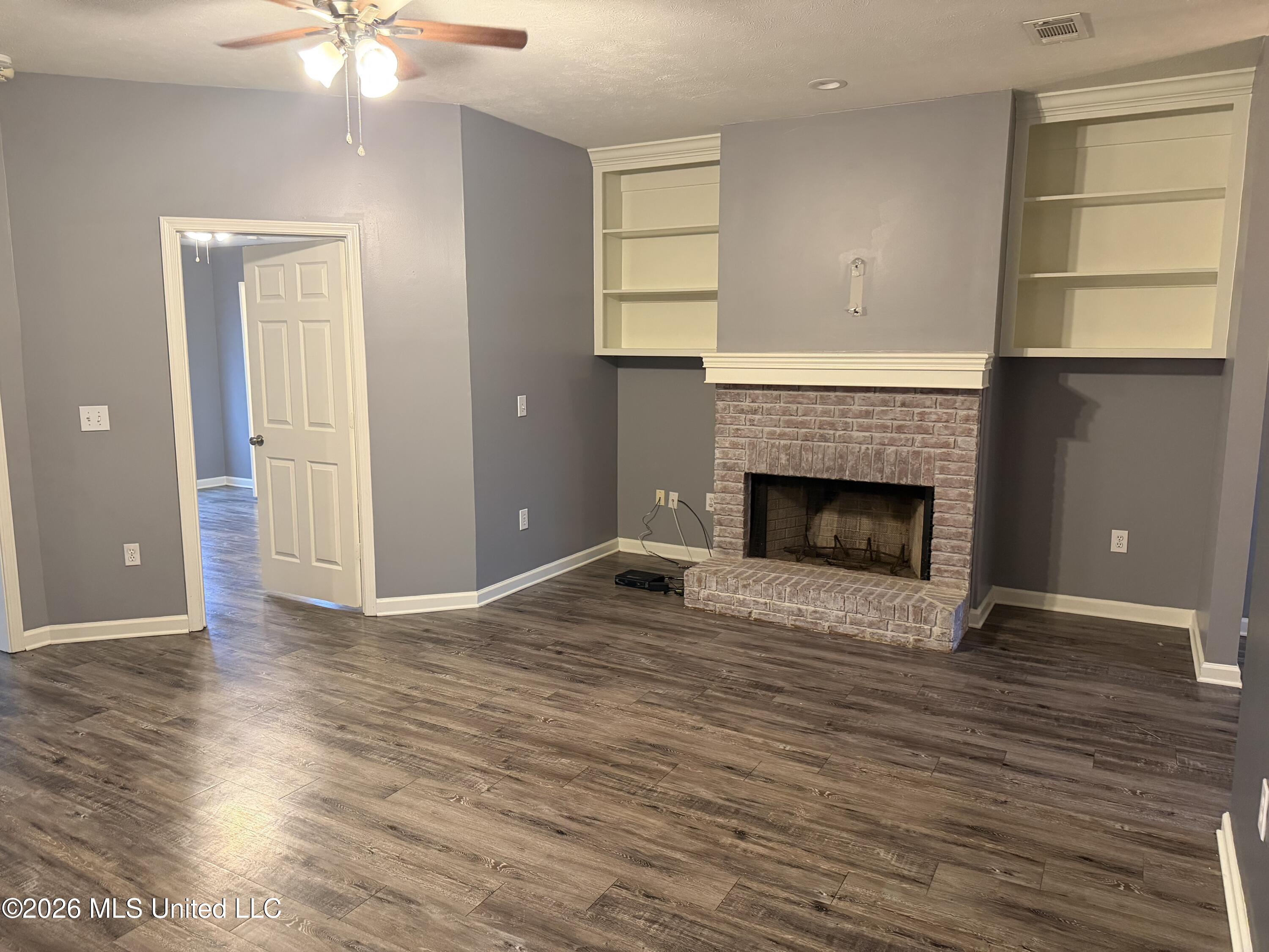 1848 Lincolnshire Boulevard Property Photo 10
