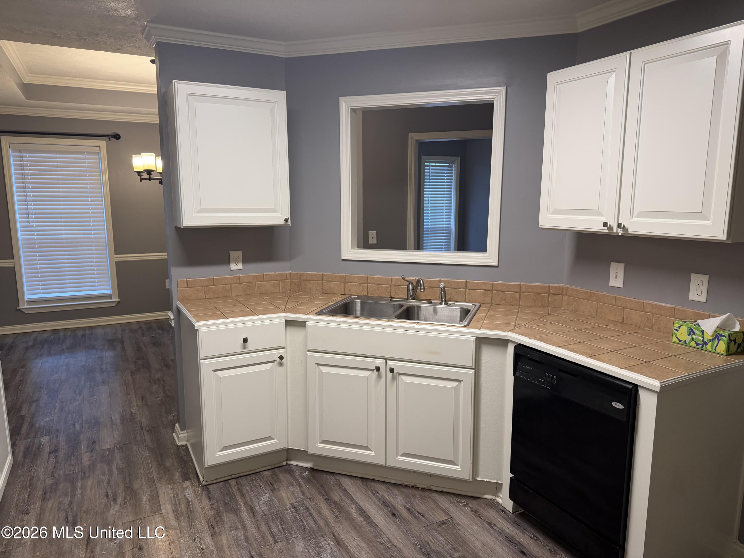 1848 Lincolnshire Boulevard Property Photo 11