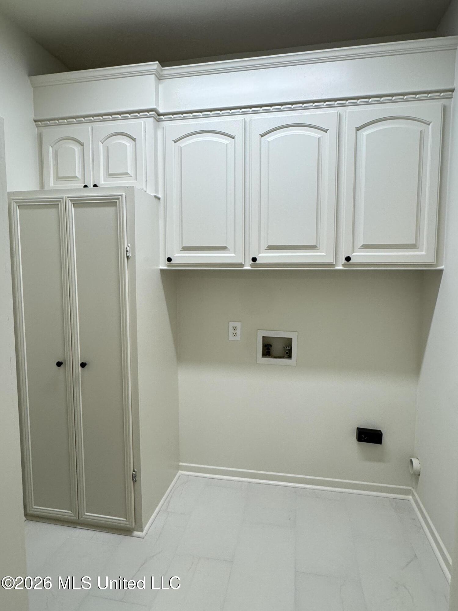 76 Eastgate Drive Property Photo 11