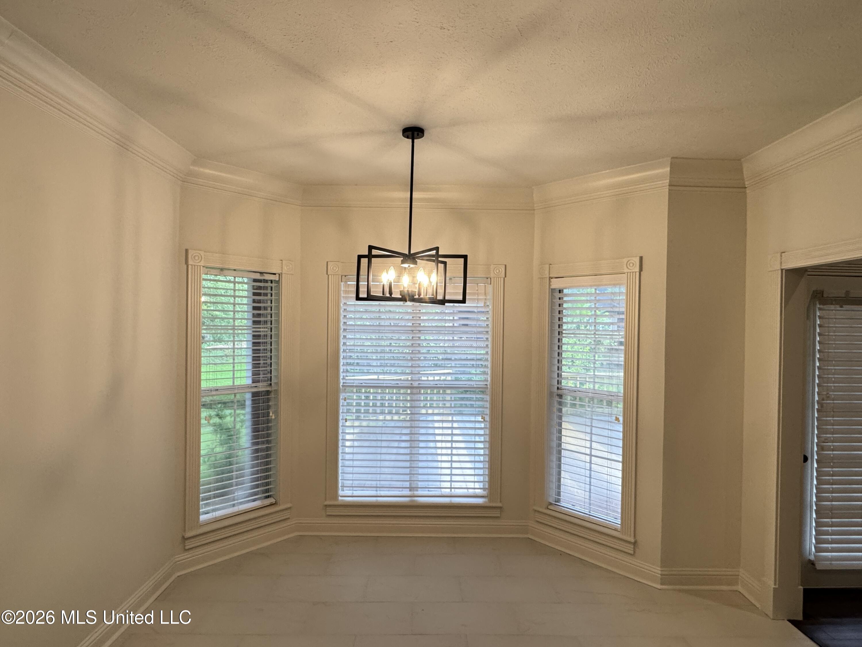 76 Eastgate Drive Property Photo 15