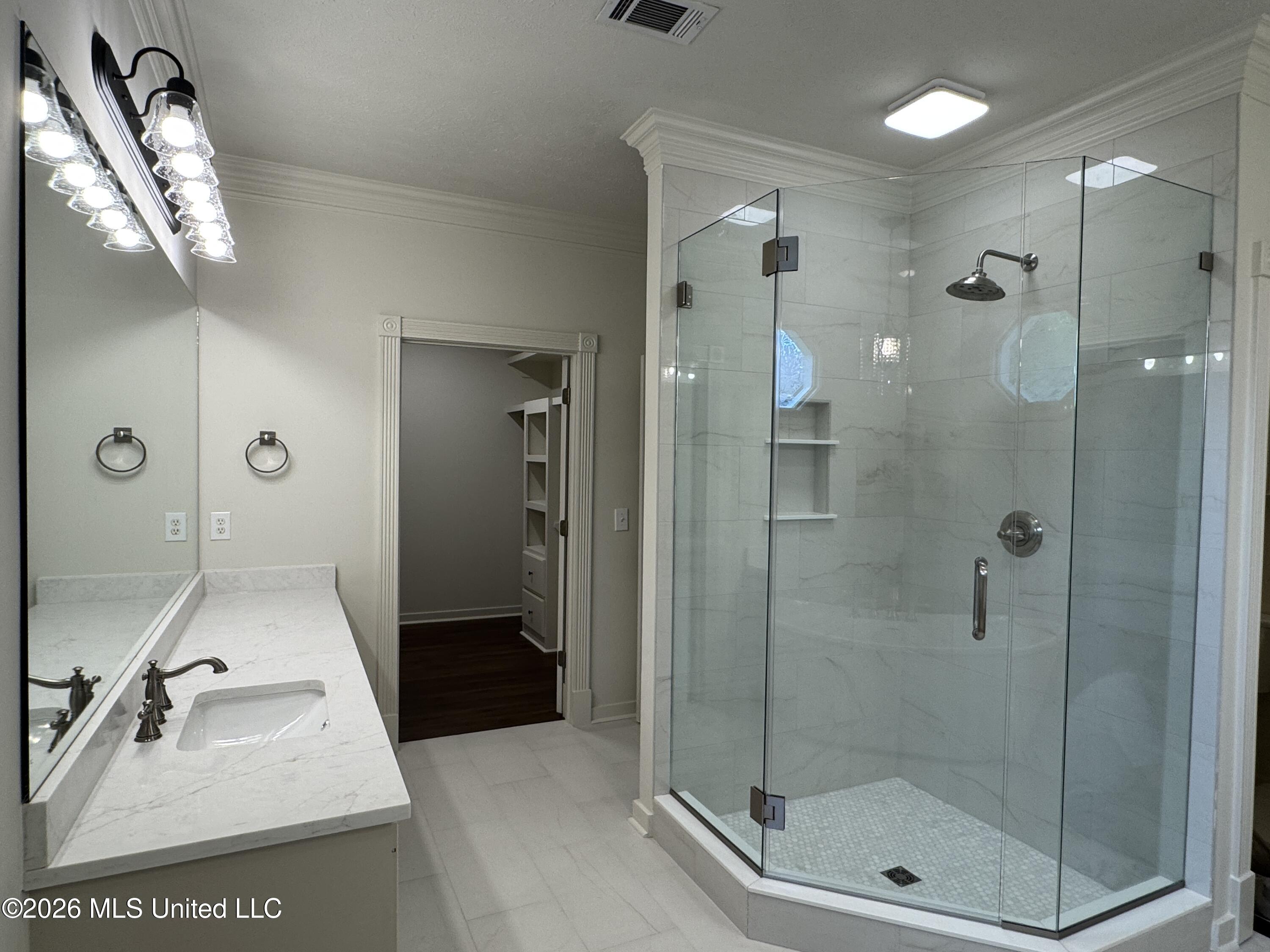 76 Eastgate Drive Property Photo 25