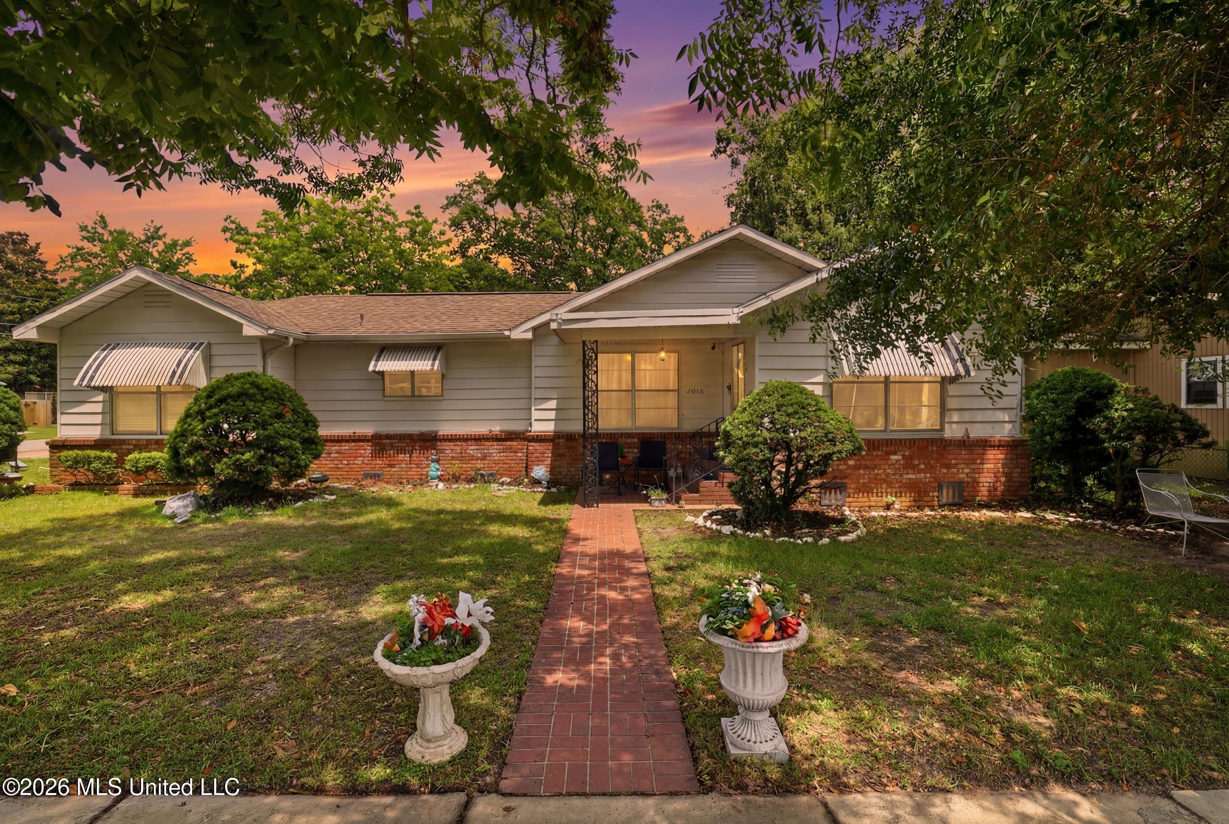 2016 19th Avenue Property Photo 2