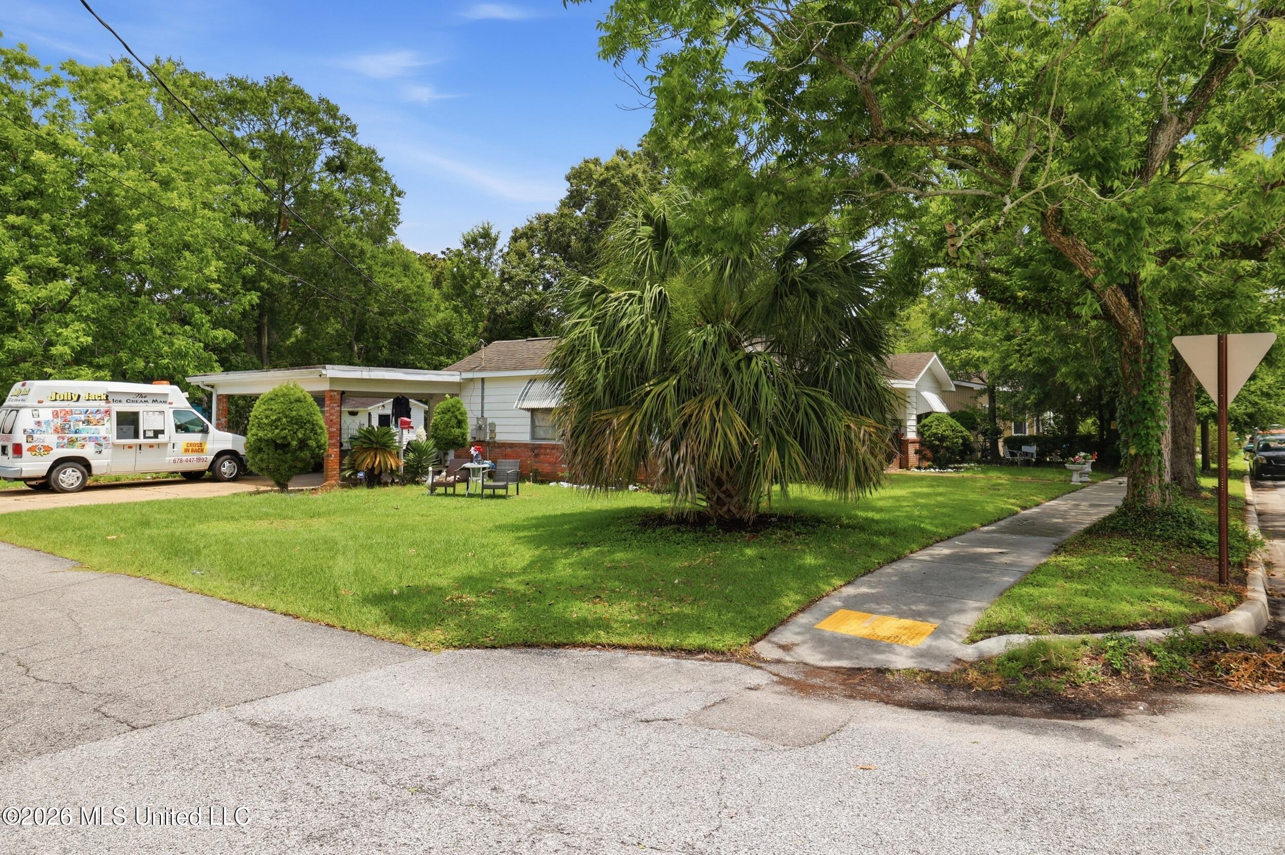 2016 19th Avenue Property Photo 35