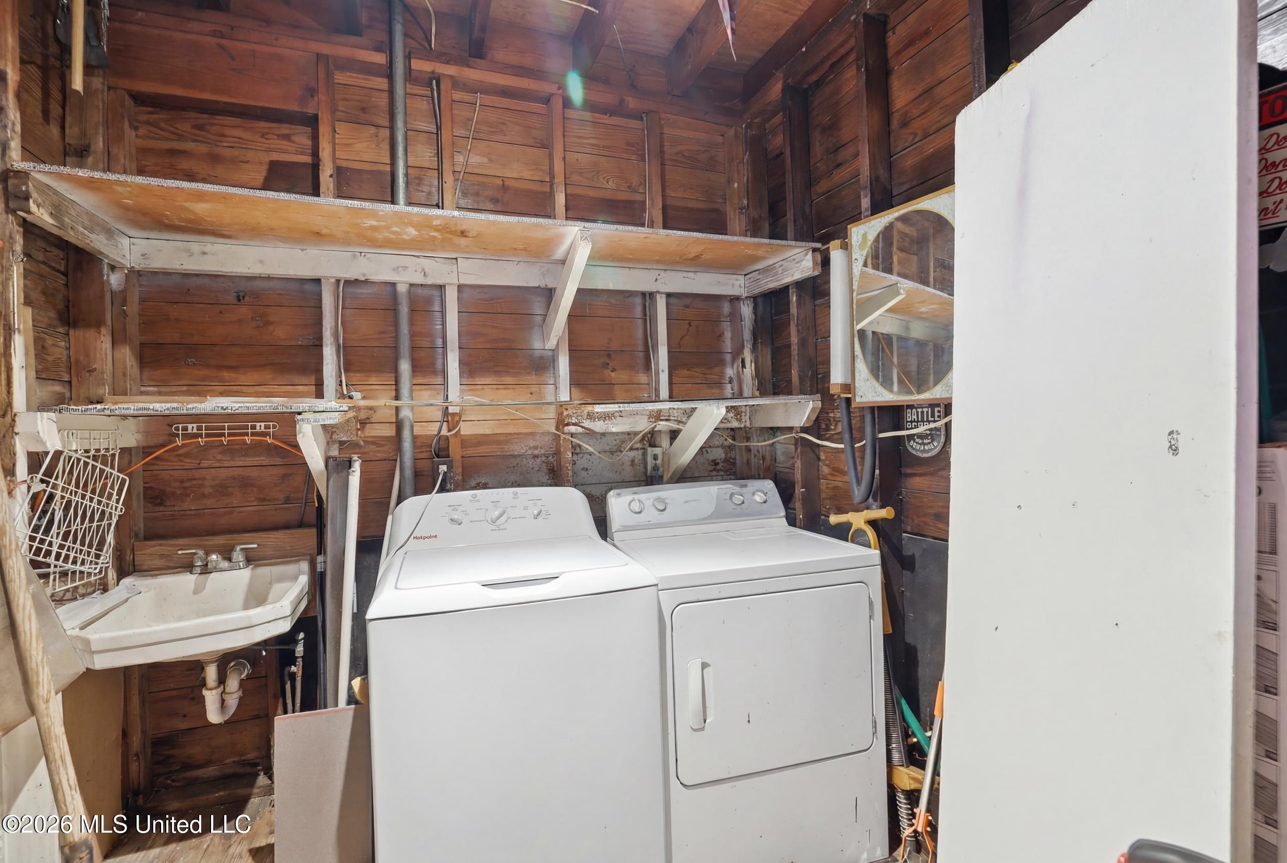 2016 19th Avenue Property Photo 36