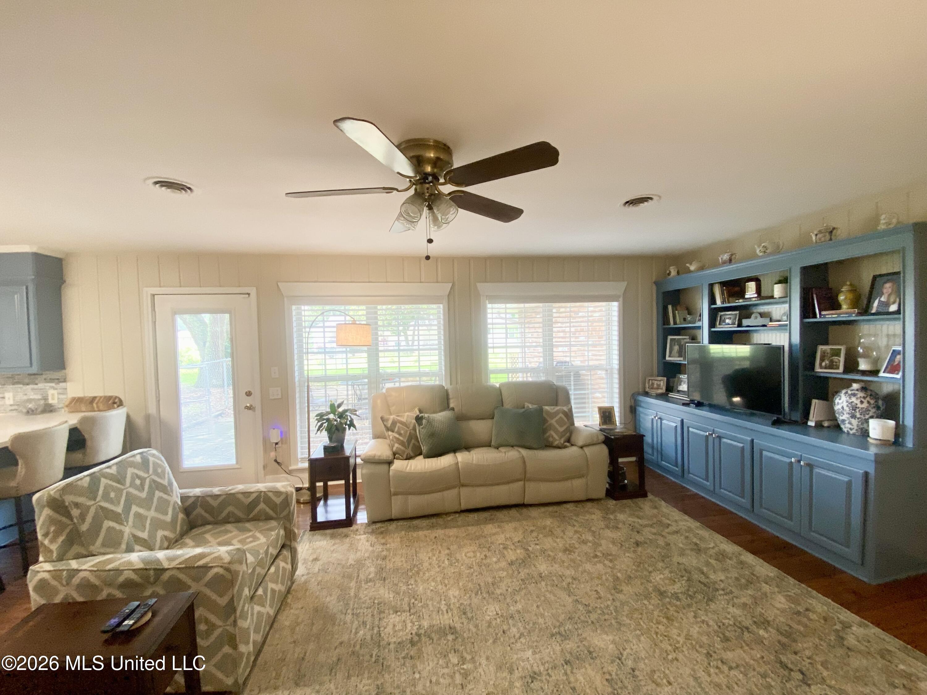 914 Lee Avenue Property Photo 24