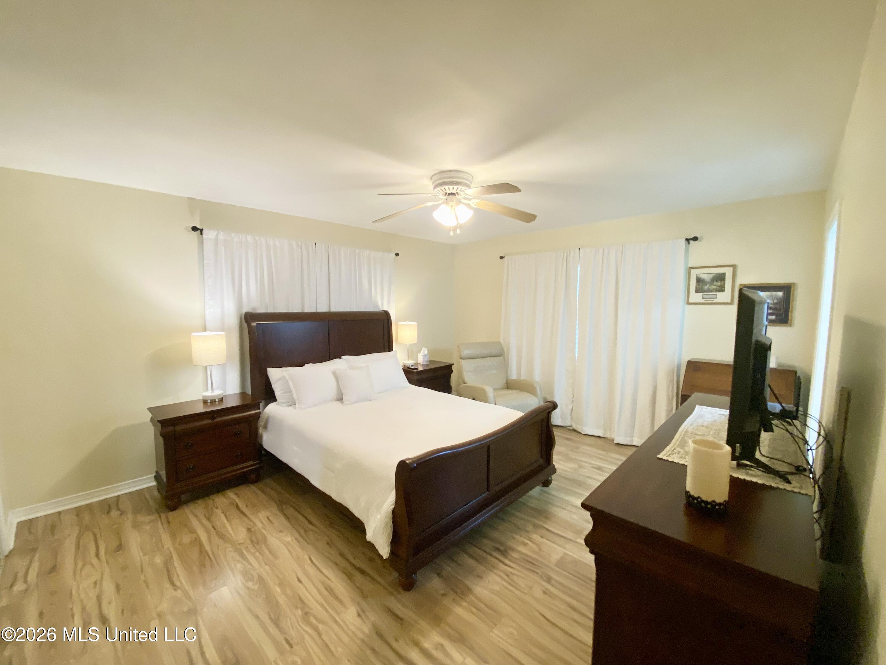 914 Lee Avenue Property Photo 35