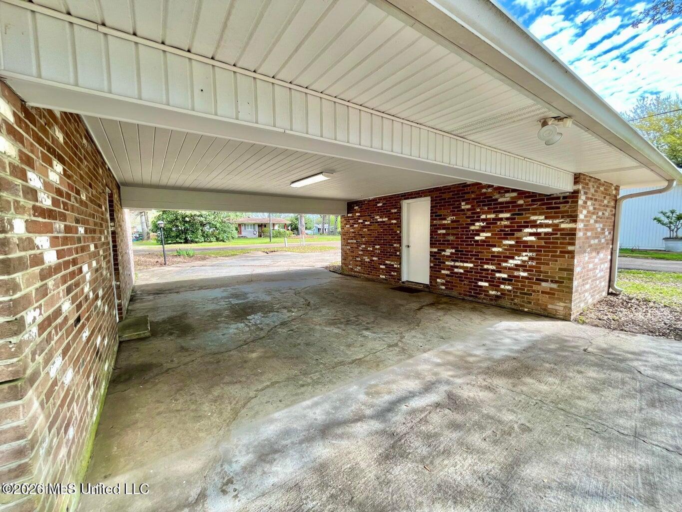 914 Lee Avenue Property Photo 55