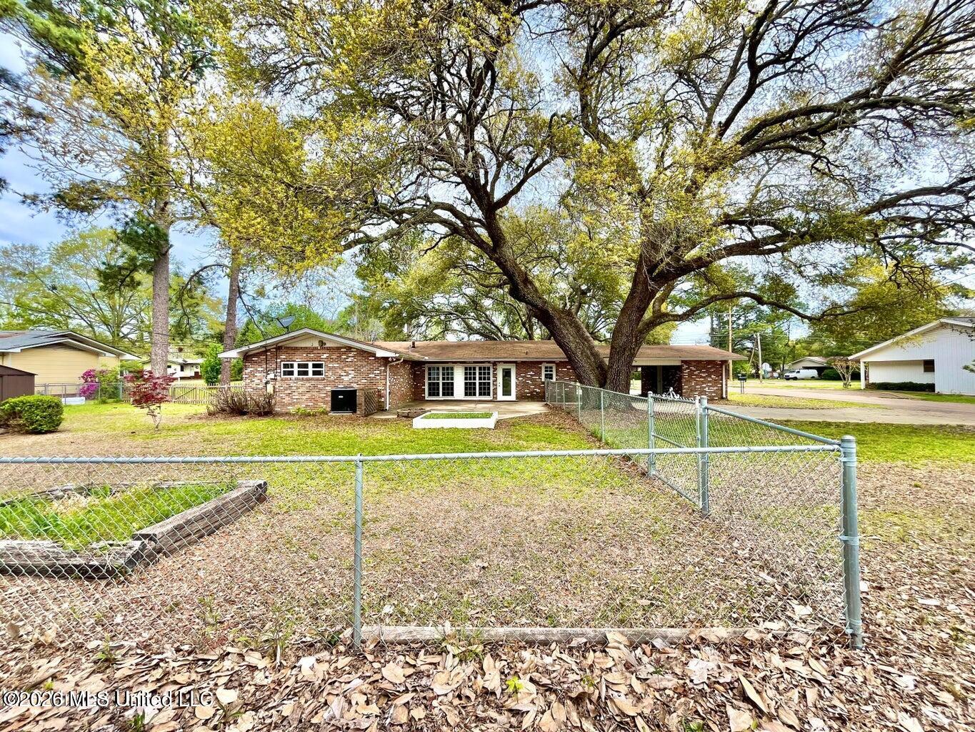 914 Lee Avenue Property Photo 56