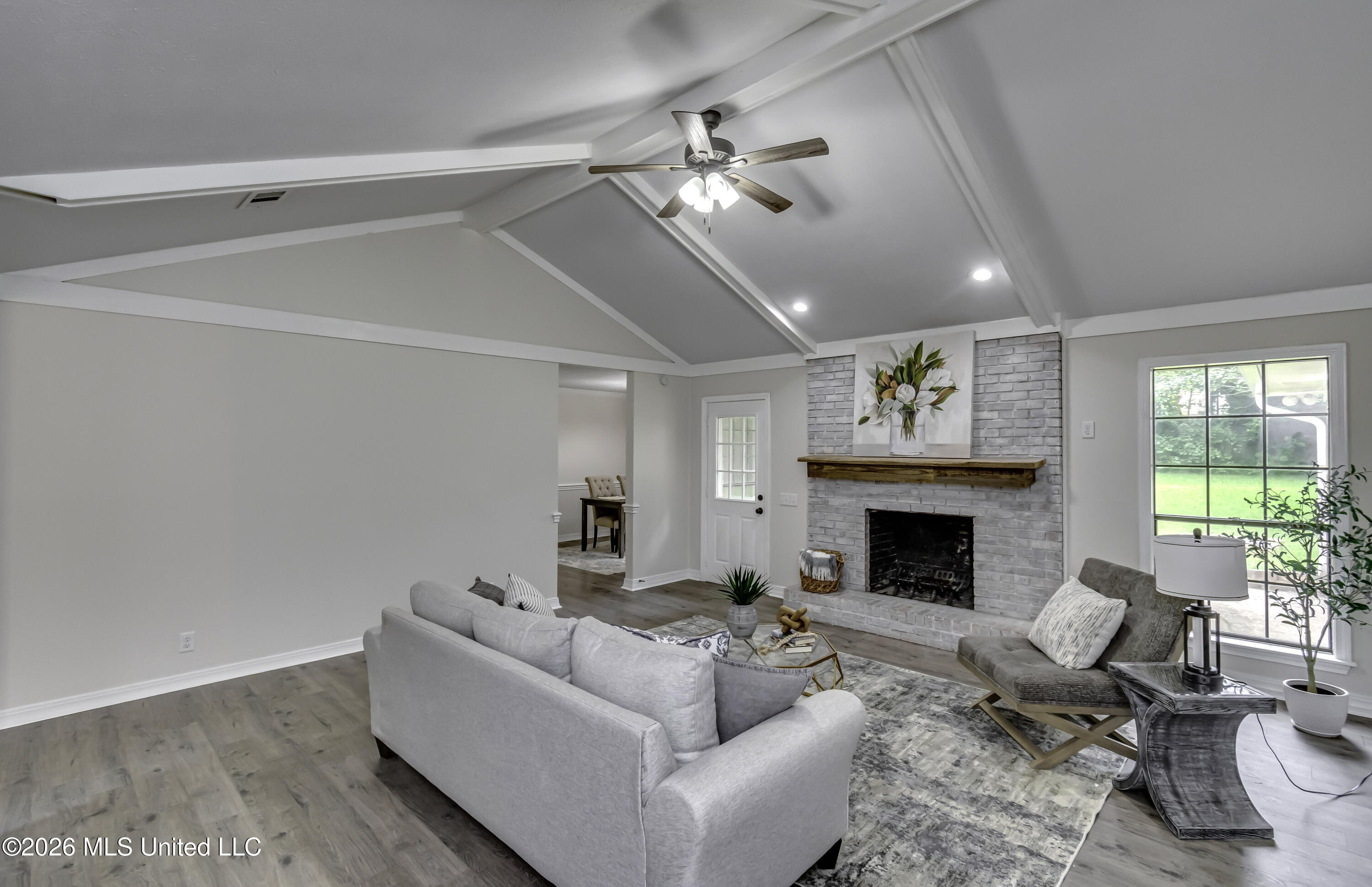 9 Treeway Drive Property Photo 13