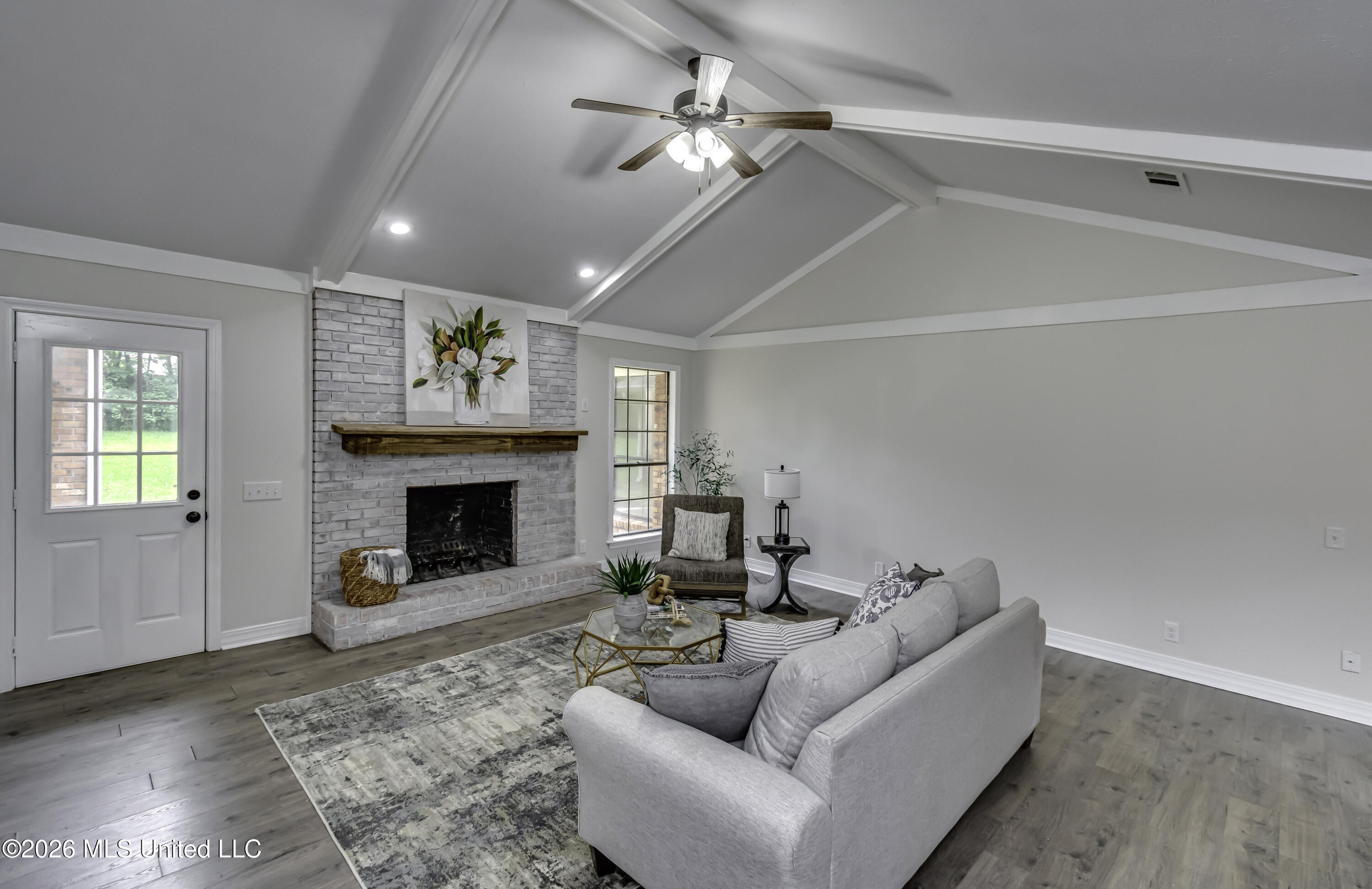 9 Treeway Drive Property Photo 15