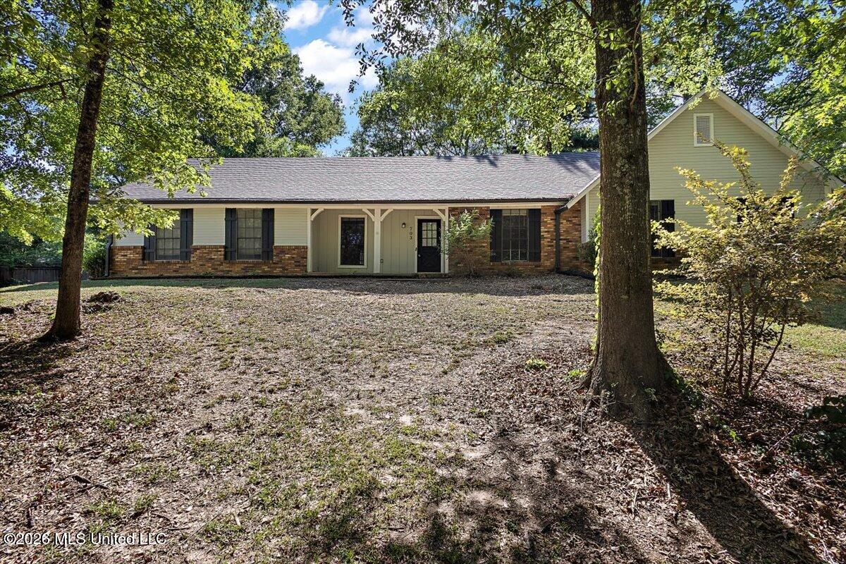 703 Parker Drive Property Photo 1
