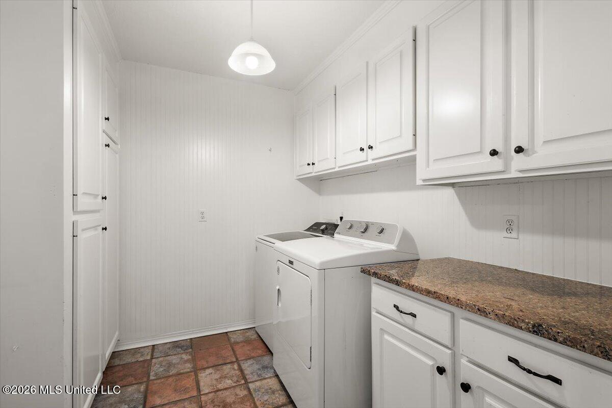 703 Parker Drive Property Photo 15